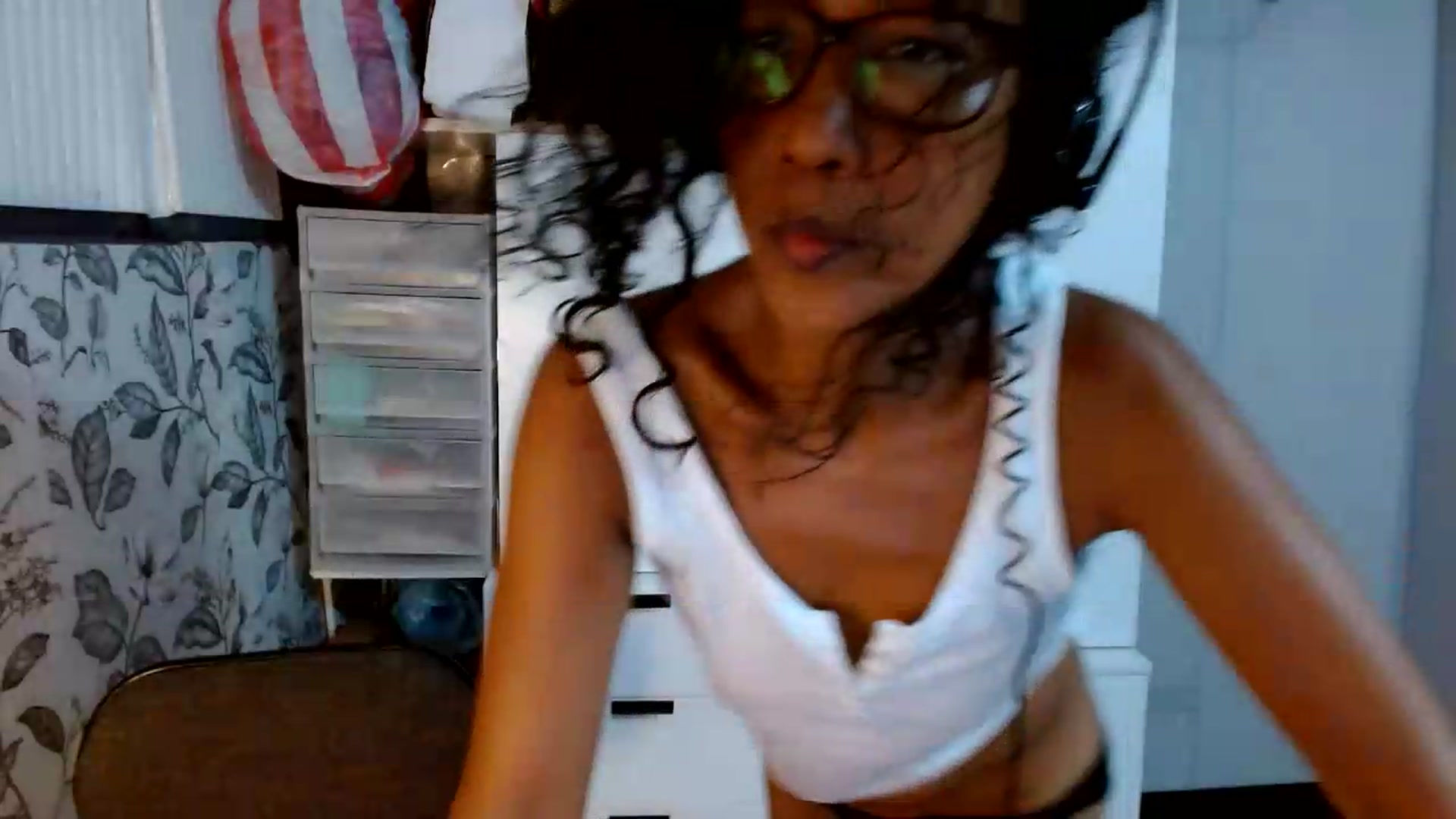 Gallery image thumbnail from ViktoriaFox's myfreecams stream on, 05/23/2026, 07:58 image 20 of 20