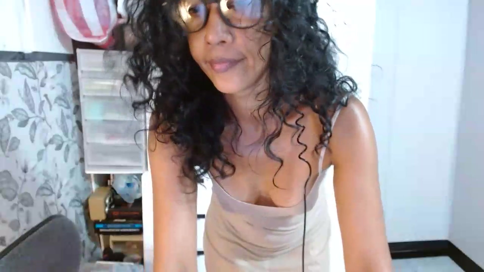 Gallery image thumbnail from ViktoriaFox's myfreecams stream on, 05/24/2026, 06:58 image 13 of 20