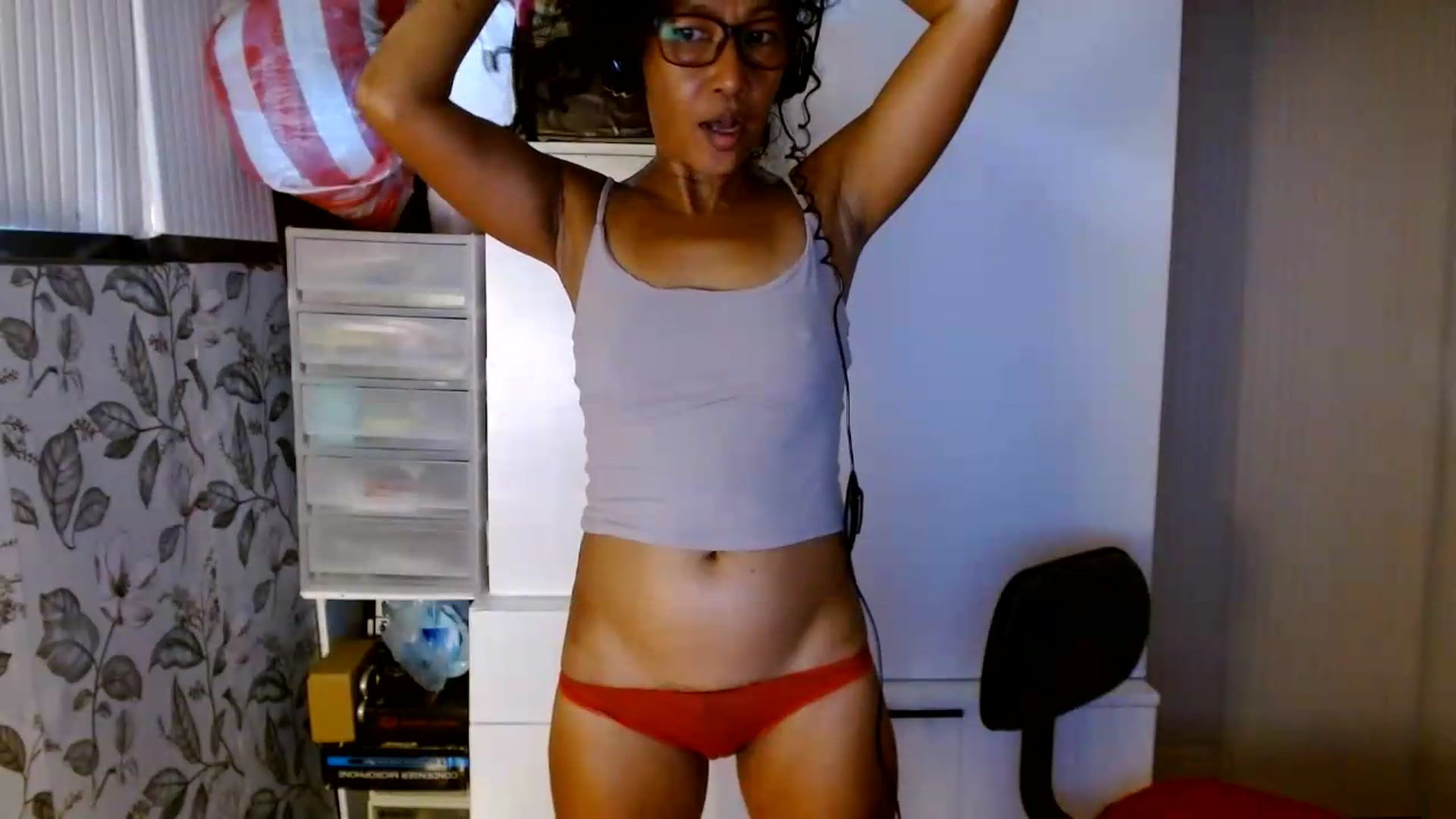 Gallery image thumbnail from ViktoriaFox's myfreecams stream on, 05/26/2026, 03:34 image 8 of 20