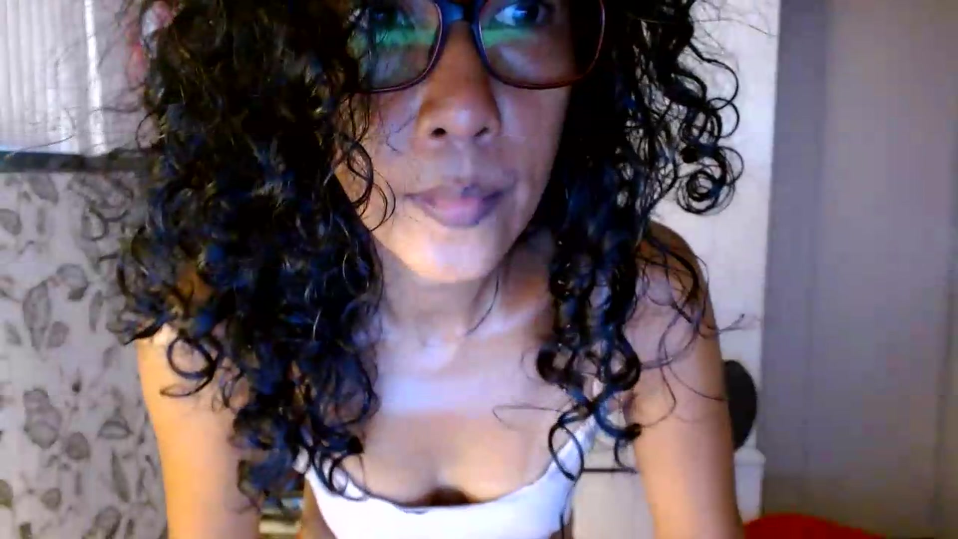 Gallery image thumbnail from ViktoriaFox's myfreecams stream on, 05/26/2026, 03:34 image 16 of 20