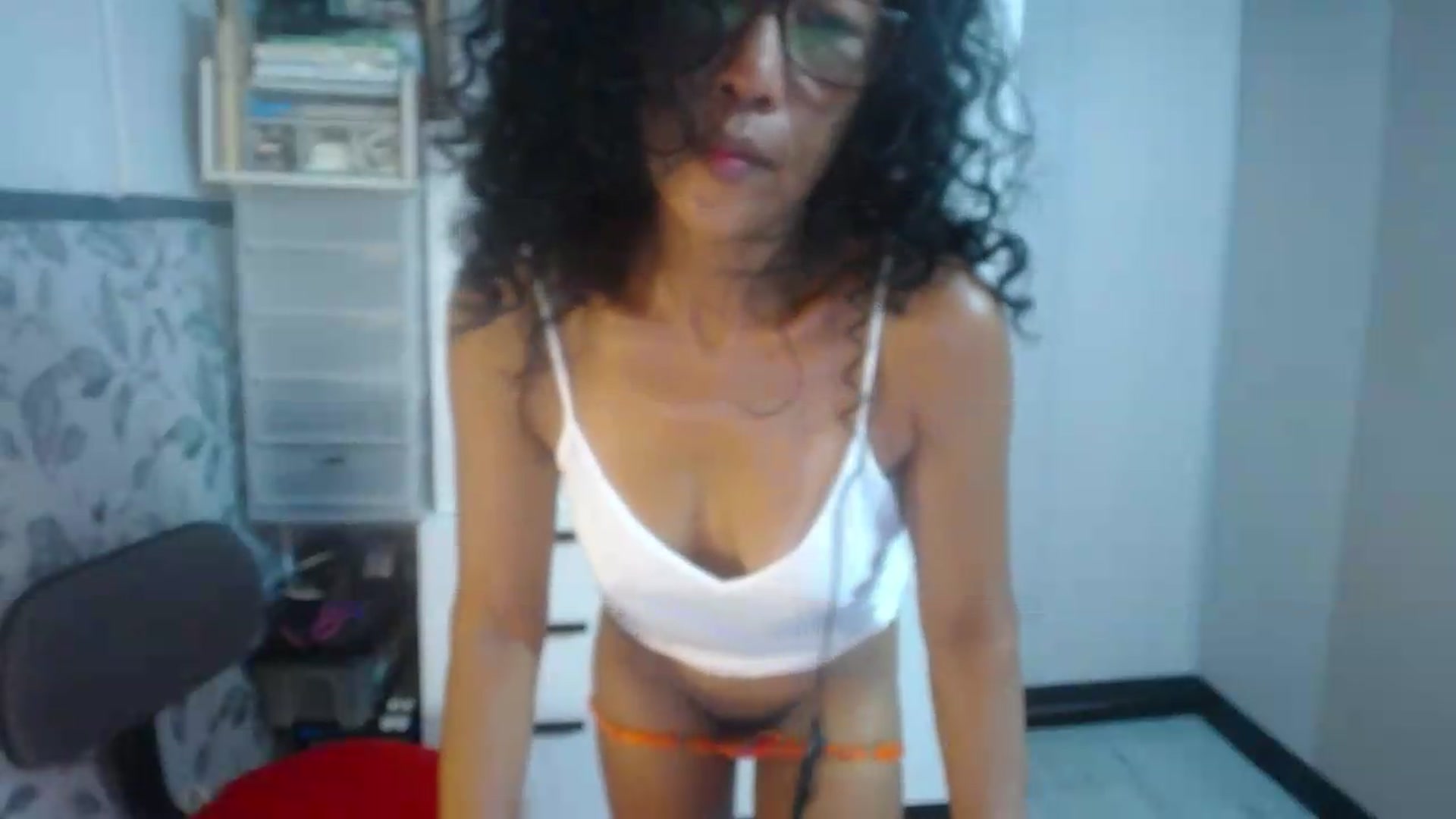 Gallery image thumbnail from ViktoriaFox's myfreecams stream on, 05/31/2026, 16:58 image 9 of 20