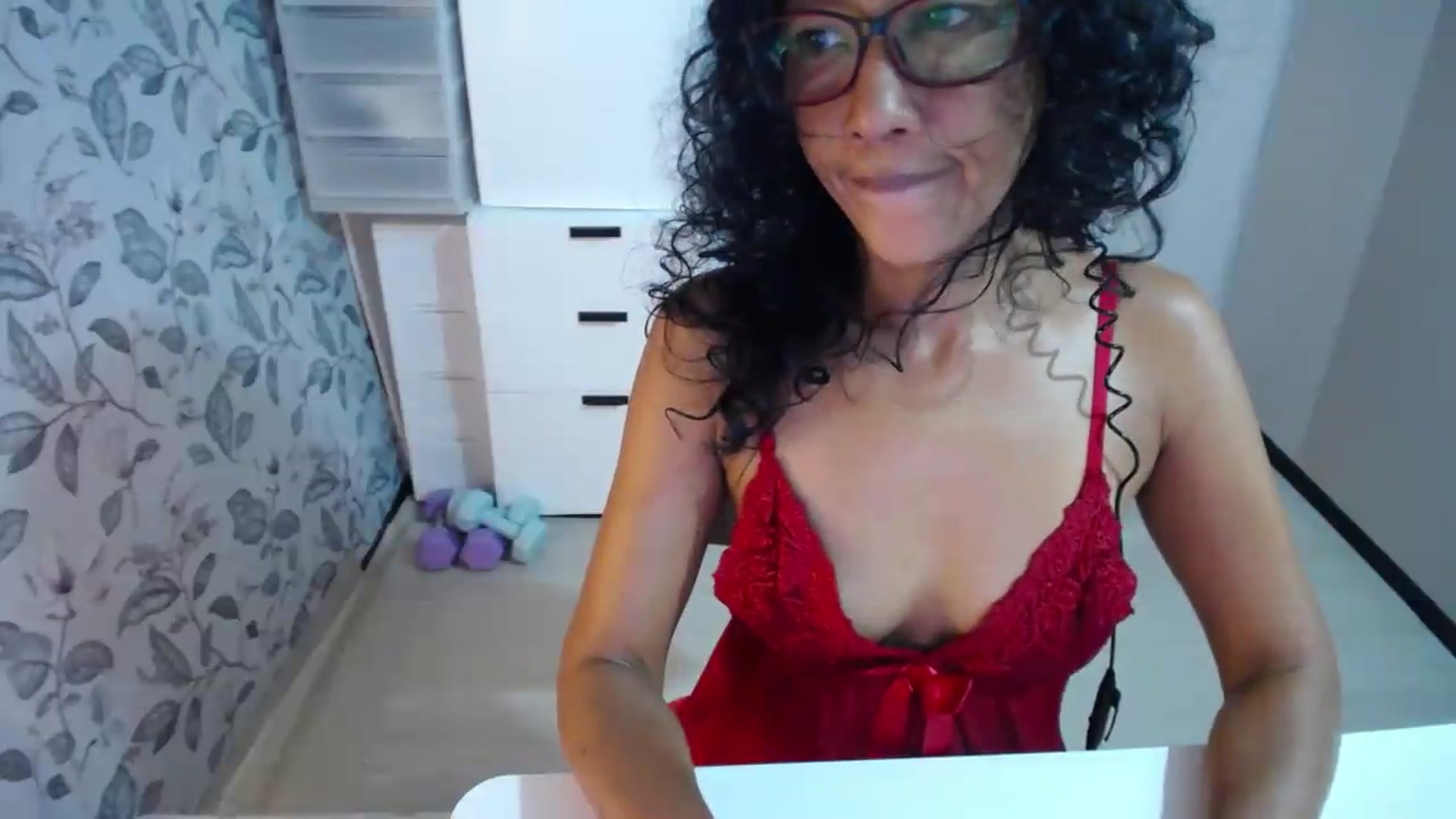 Gallery image thumbnail from ViktoriaFox's myfreecams stream on, 06/27/2026, 13:55 image 11 of 20