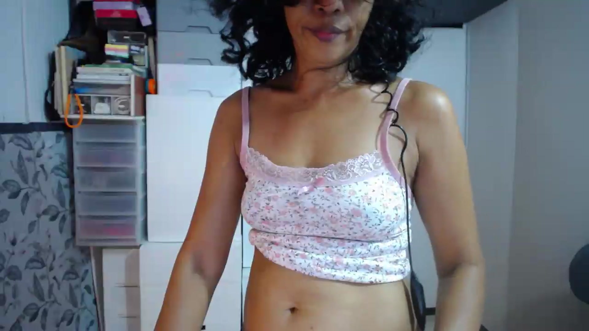 Gallery image thumbnail from ViktoriaFox's myfreecams stream on, 07/21/2026, 17:23 image 7 of 20