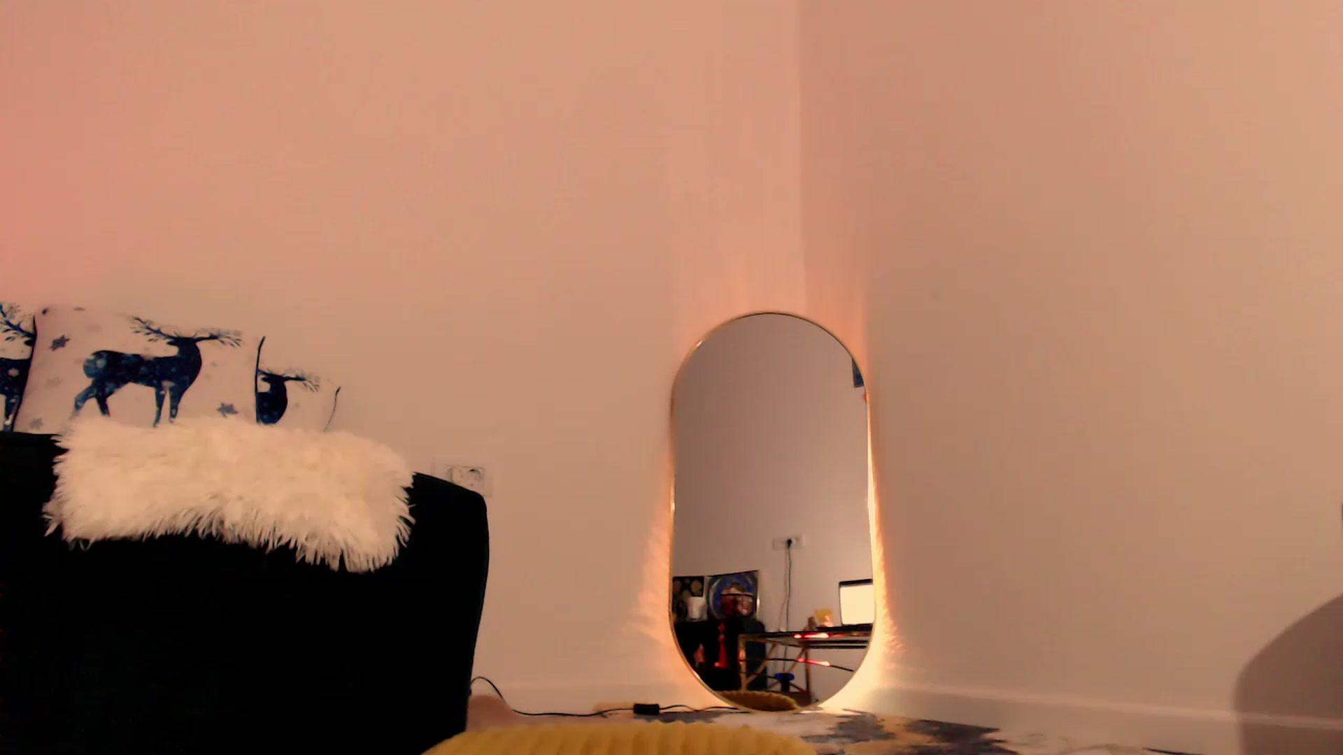 Gallery image thumbnail from ViktoriaHoney's myfreecams stream on, 12/06/2022, 07:49 image 7 of 20