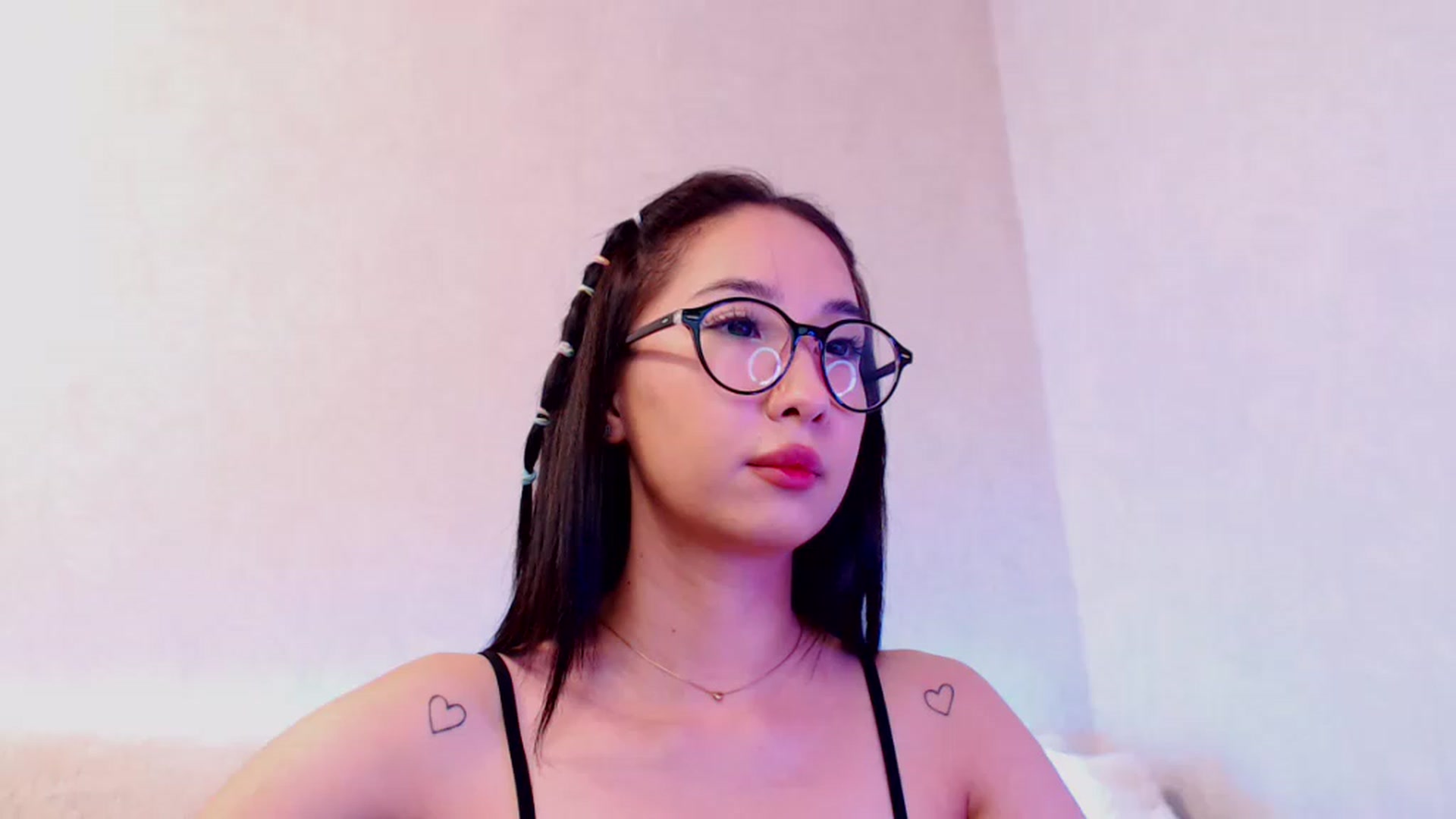 Gallery image thumbnail from ViktorrySweet's myfreecams stream on, 12/18/2022, 14:13 image 2 of 20