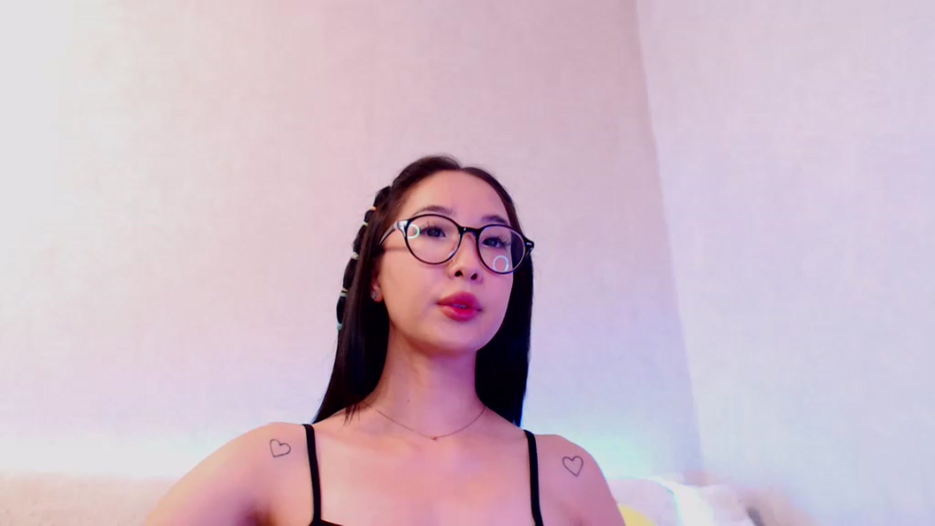 Gallery image thumbnail from ViktorrySweet's myfreecams stream on, 12/18/2022, 14:13 image 6 of 20