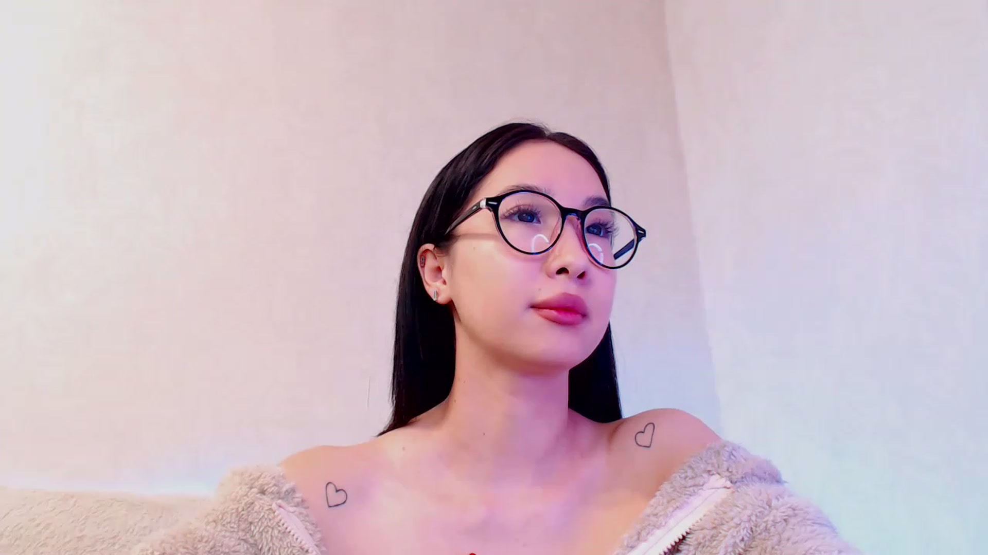 Gallery image thumbnail from ViktorrySweet's myfreecams stream on, 12/22/2022, 15:36 image 1 of 20