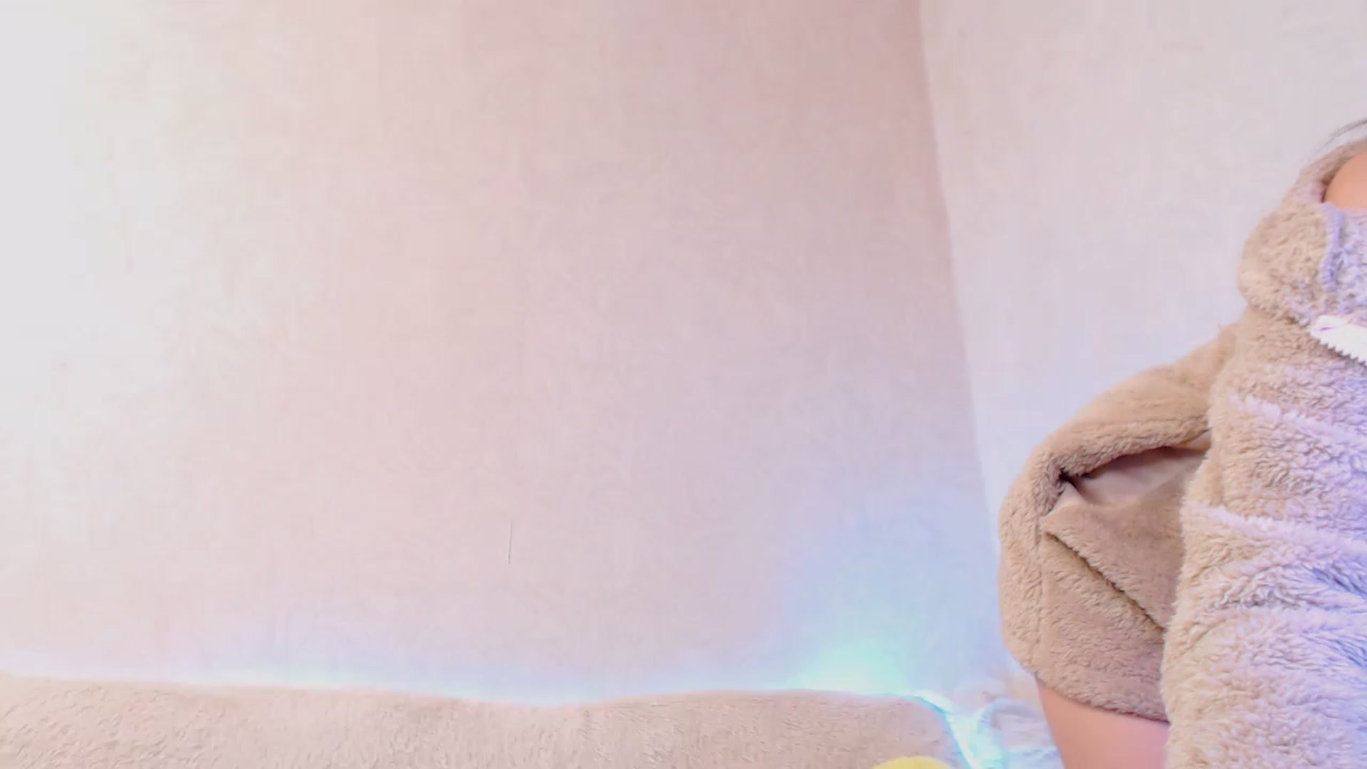 Gallery image thumbnail from ViktorrySweet's myfreecams stream on, 12/22/2022, 15:36 image 2 of 20