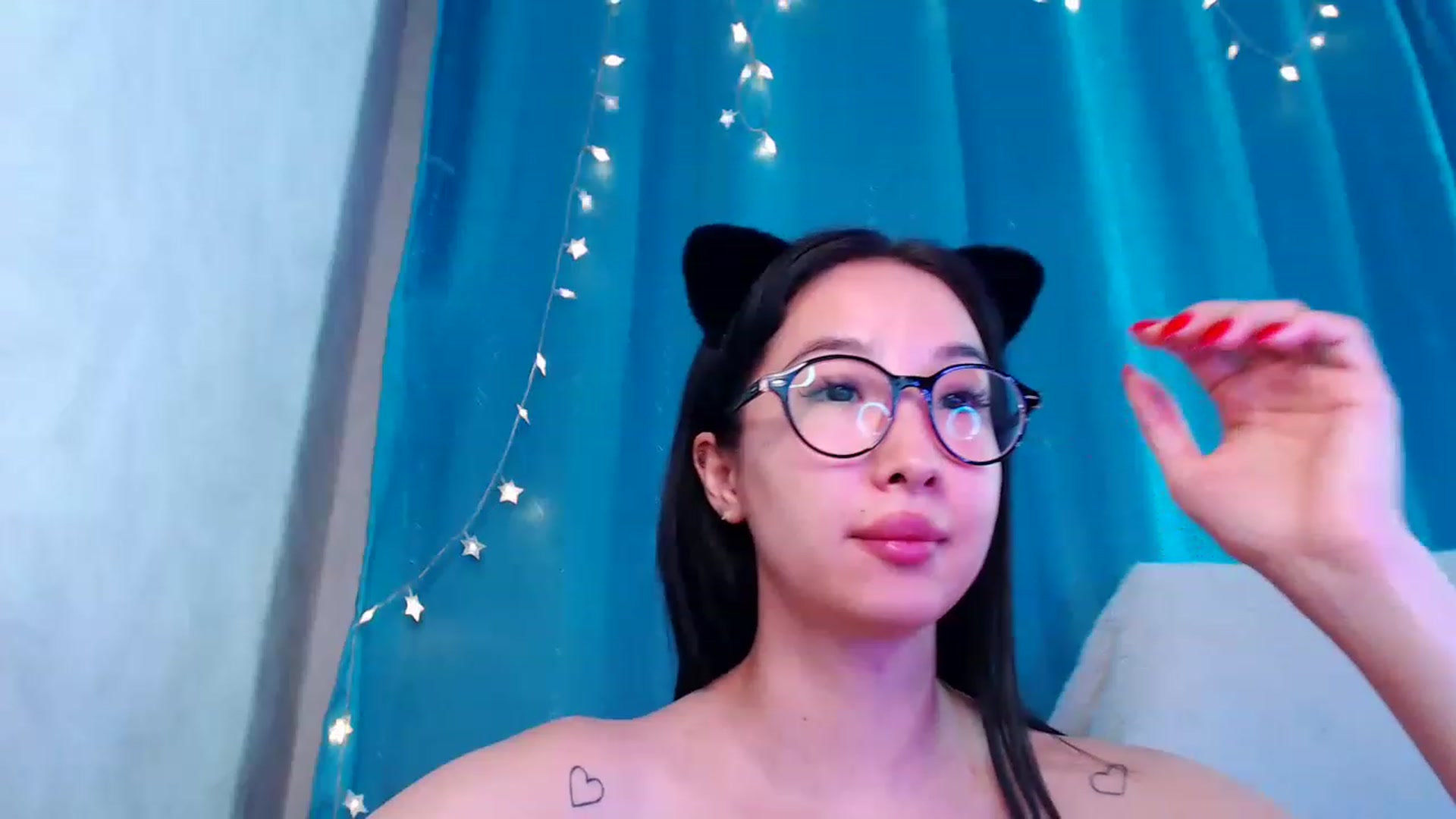 Gallery image thumbnail from ViktorrySweet's myfreecams stream on, 12/26/2022, 08:14 image 20 of 20