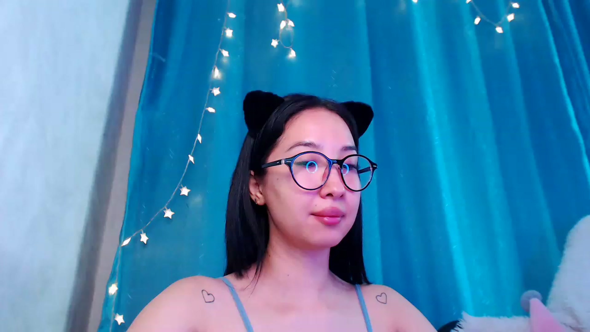 Gallery image thumbnail from ViktorrySweet's myfreecams stream on, 12/26/2022, 08:14 image 9 of 20