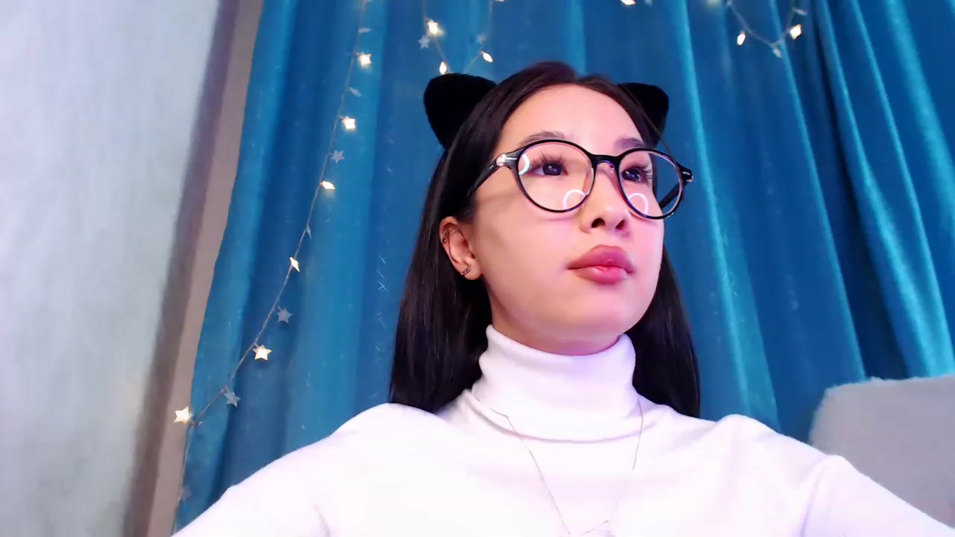 Gallery image thumbnail from ViktorrySweet's myfreecams stream on, 12/27/2022, 16:08 image 19 of 20