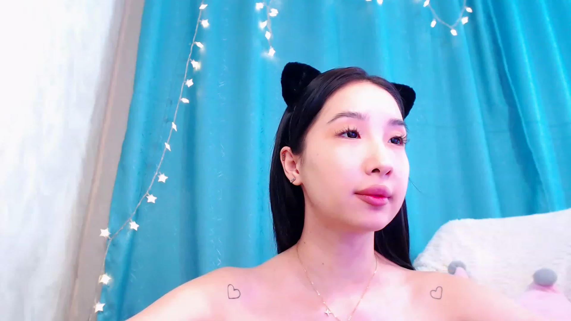 Gallery image thumbnail from ViktorrySweet's myfreecams stream on, 12/28/2022, 06:19 image 19 of 20