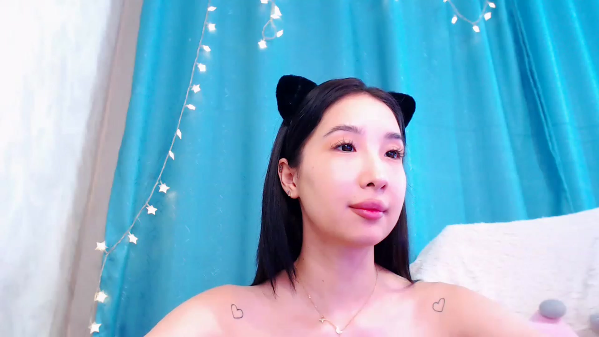Gallery image thumbnail from ViktorrySweet's myfreecams stream on, 12/28/2022, 06:54 image 4 of 20