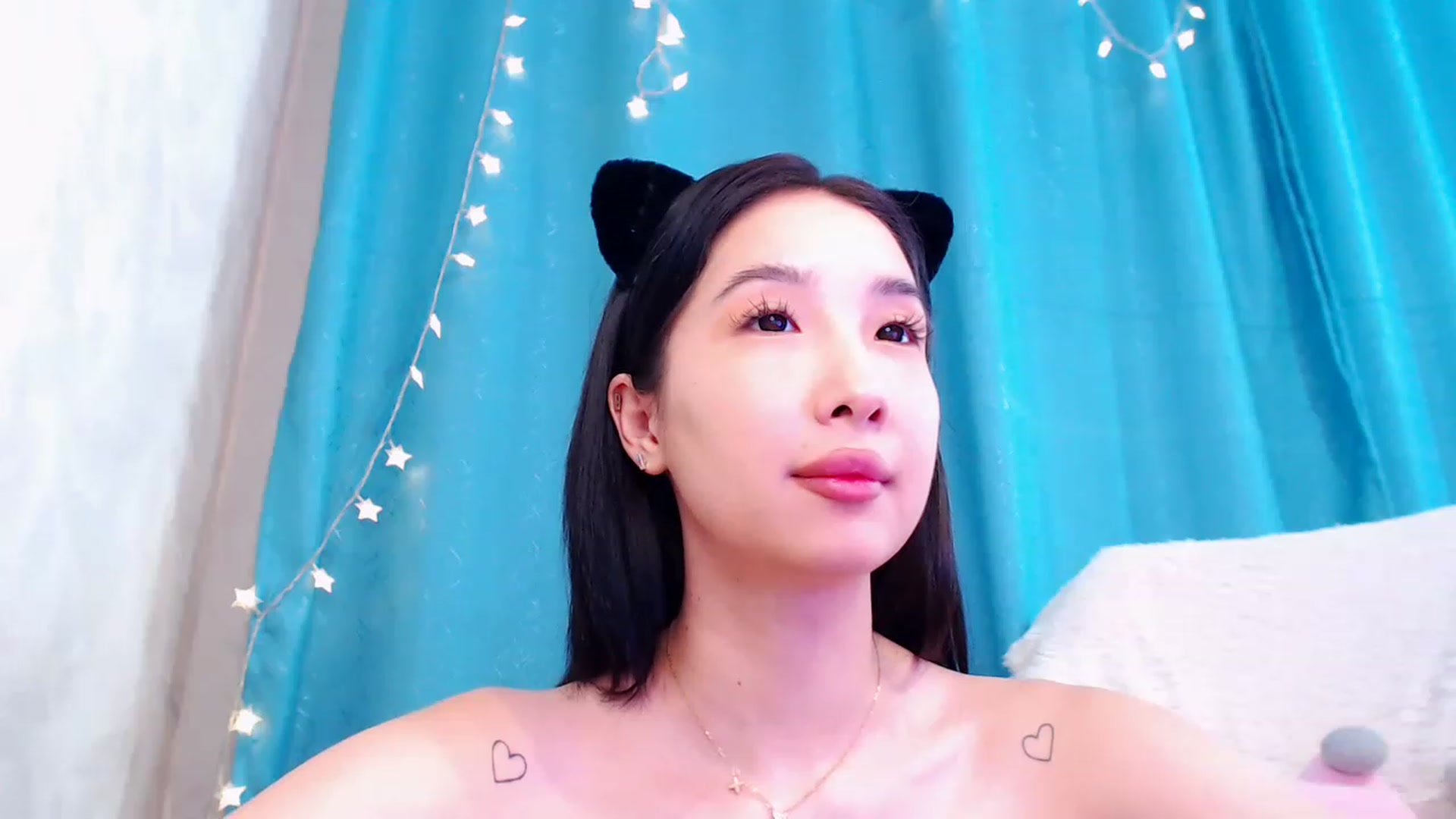Gallery image thumbnail from ViktorrySweet's myfreecams stream on, 12/28/2022, 06:54 image 10 of 20