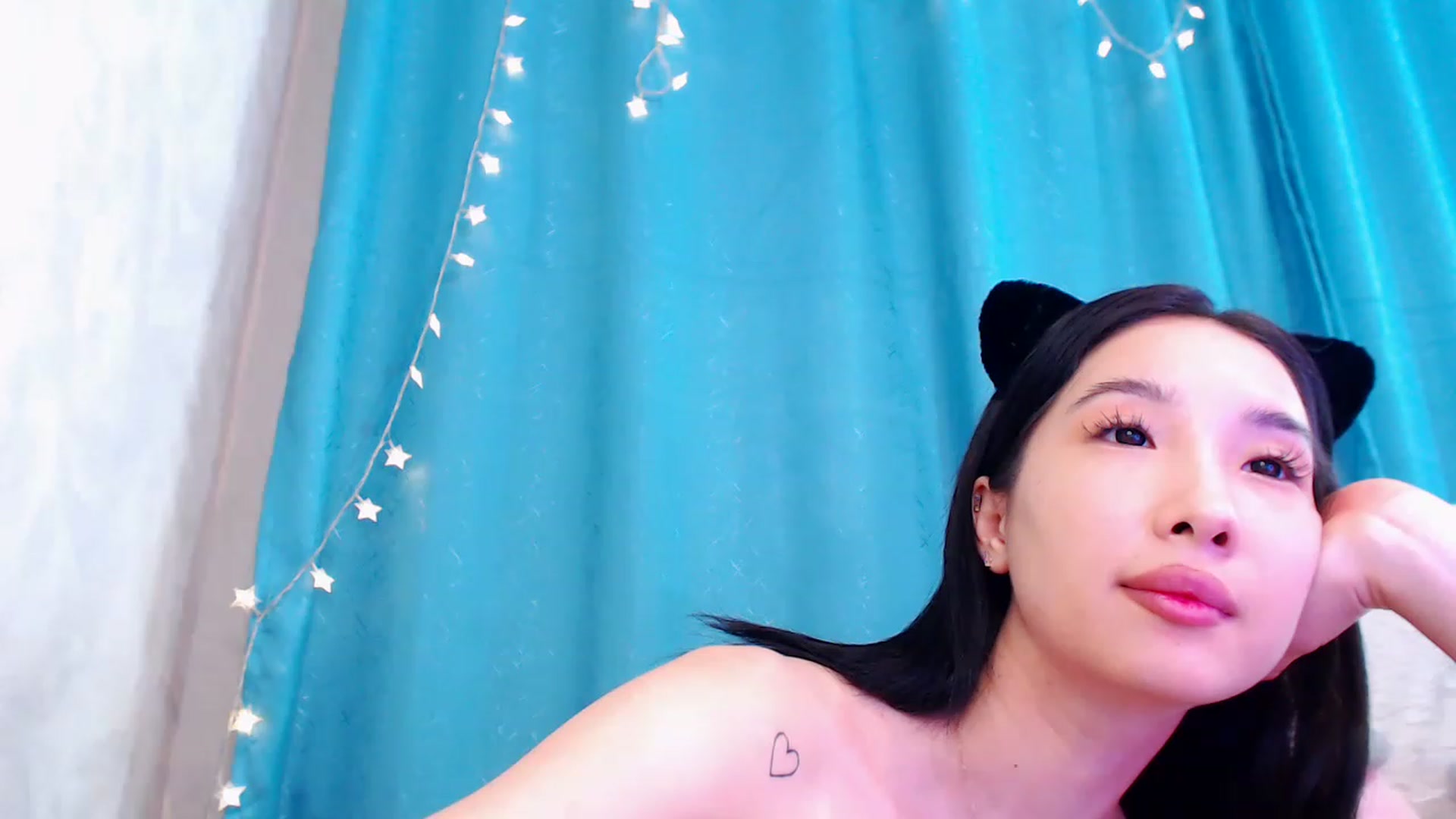 Gallery image thumbnail from ViktorrySweet's myfreecams stream on, 12/28/2022, 06:54 image 20 of 20