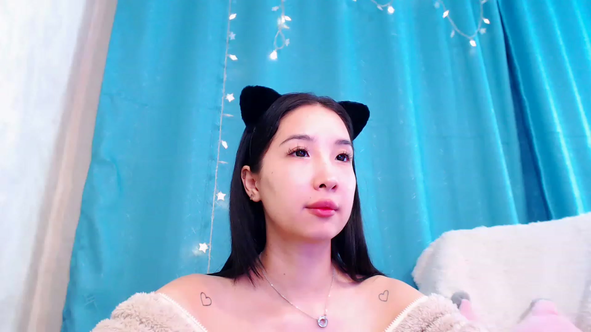Gallery image thumbnail from ViktorrySweet's myfreecams stream on, 12/30/2022, 14:44 image 14 of 20