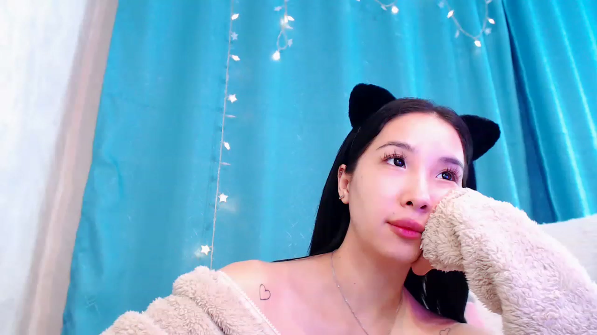 Gallery image thumbnail from ViktorrySweet's myfreecams stream on, 12/30/2022, 14:44 image 7 of 20