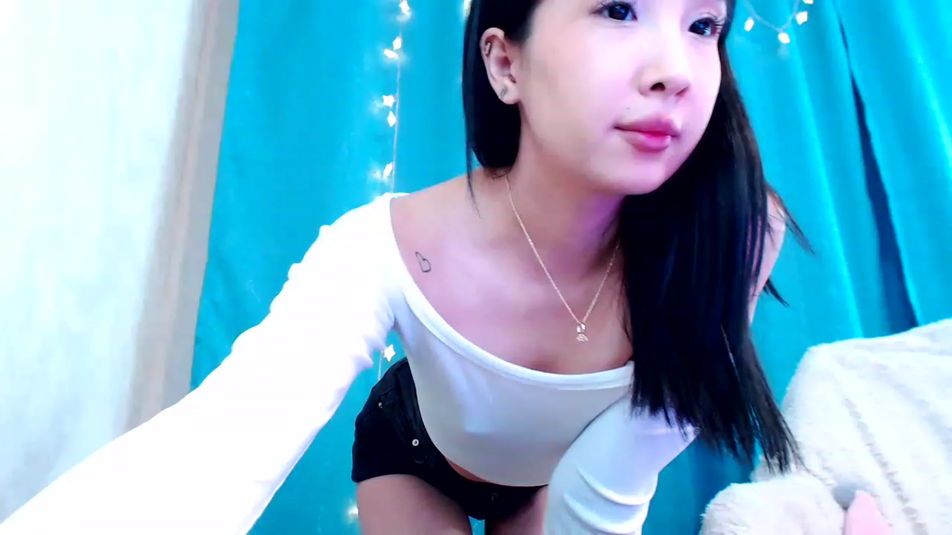 Gallery image thumbnail from ViktorrySweet's myfreecams stream on, 12/31/2022, 15:08 image 11 of 20