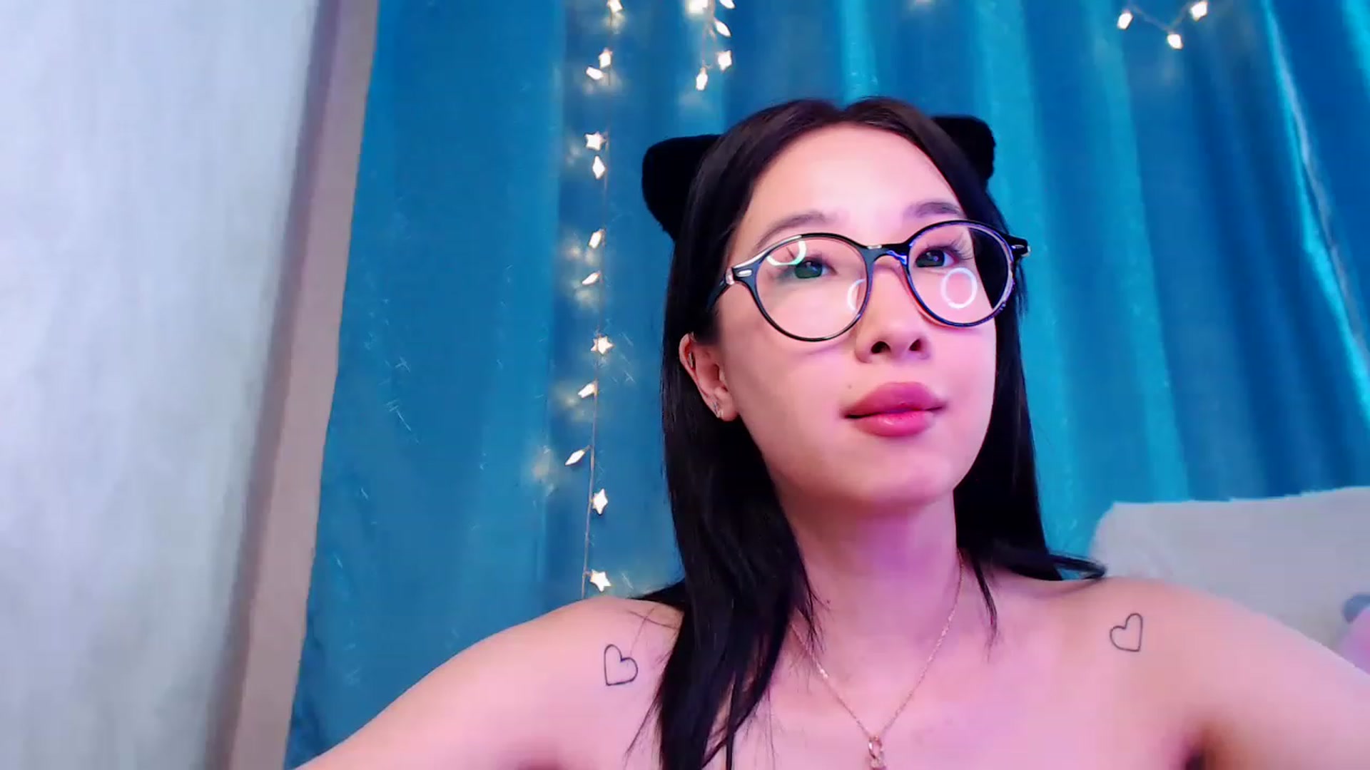 Gallery image thumbnail from ViktorrySweet's myfreecams stream on, 01/01/2023, 06:04 image 5 of 20