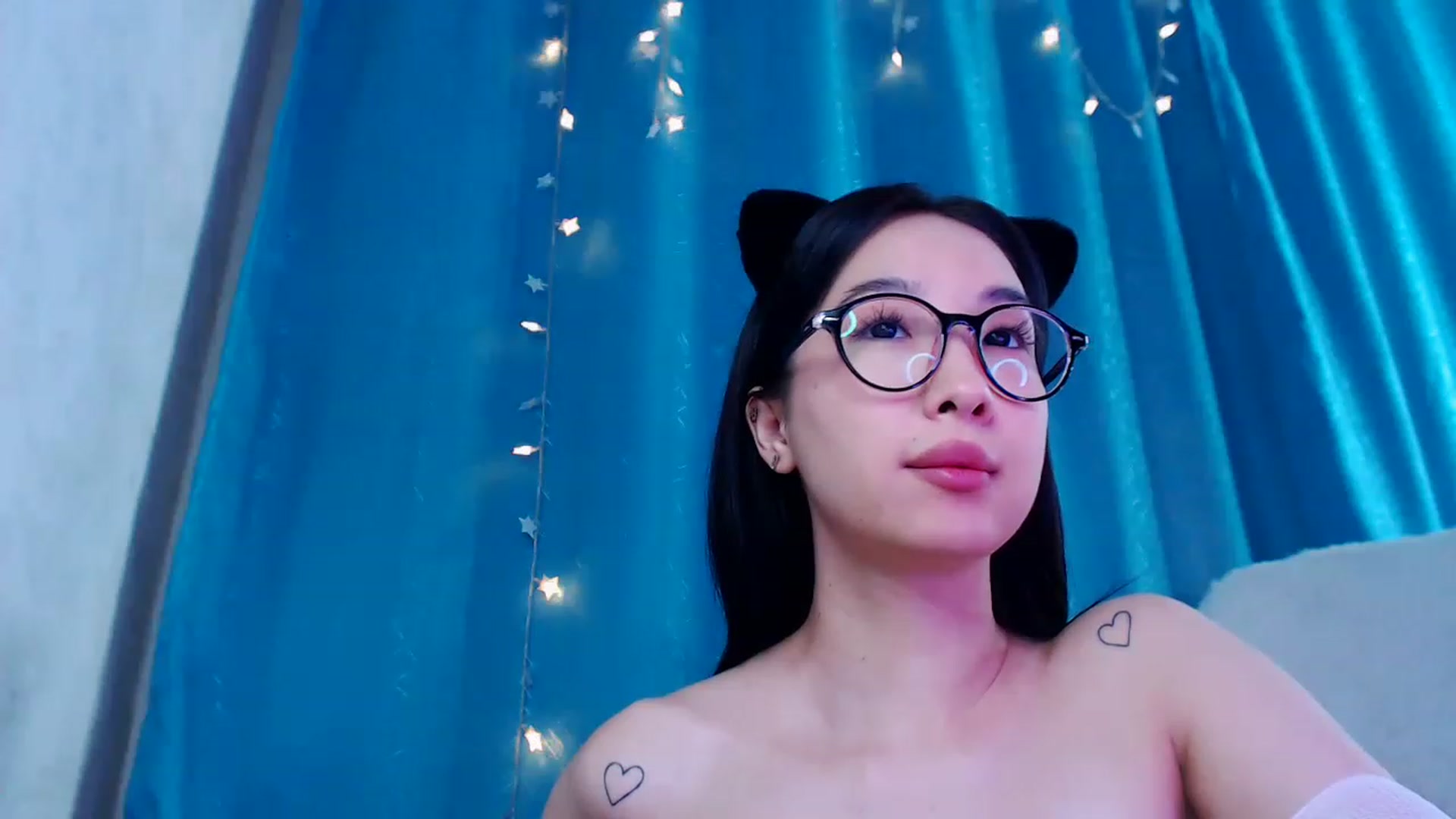 Gallery image thumbnail from ViktorrySweet's myfreecams stream on, 01/03/2023, 06:26 image 14 of 20