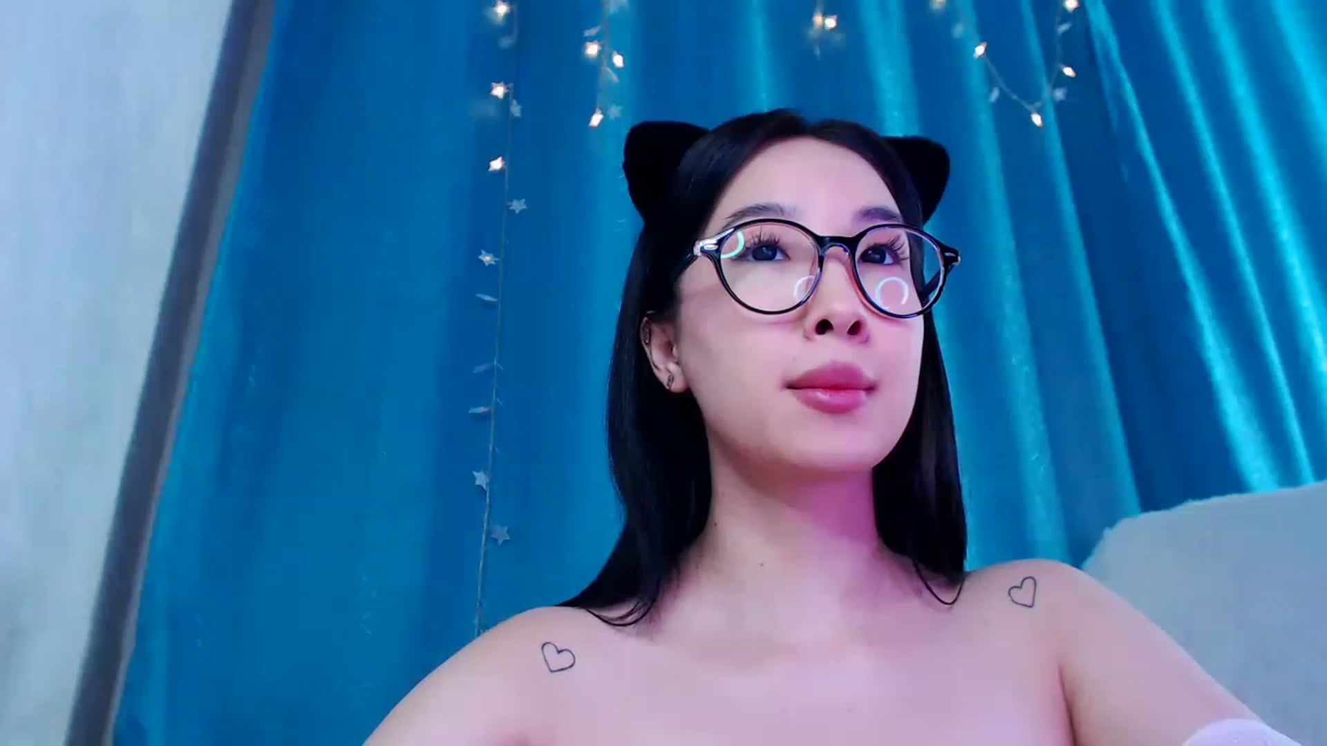 Gallery image thumbnail from ViktorrySweet's myfreecams stream on, 01/03/2023, 06:26 image 13 of 20