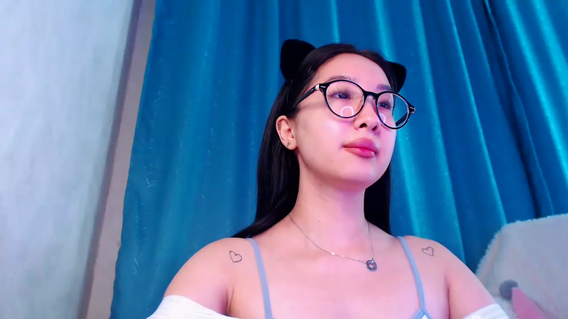 Gallery image thumbnail from ViktorrySweet's myfreecams stream on, 01/04/2023, 14:21 image 14 of 20