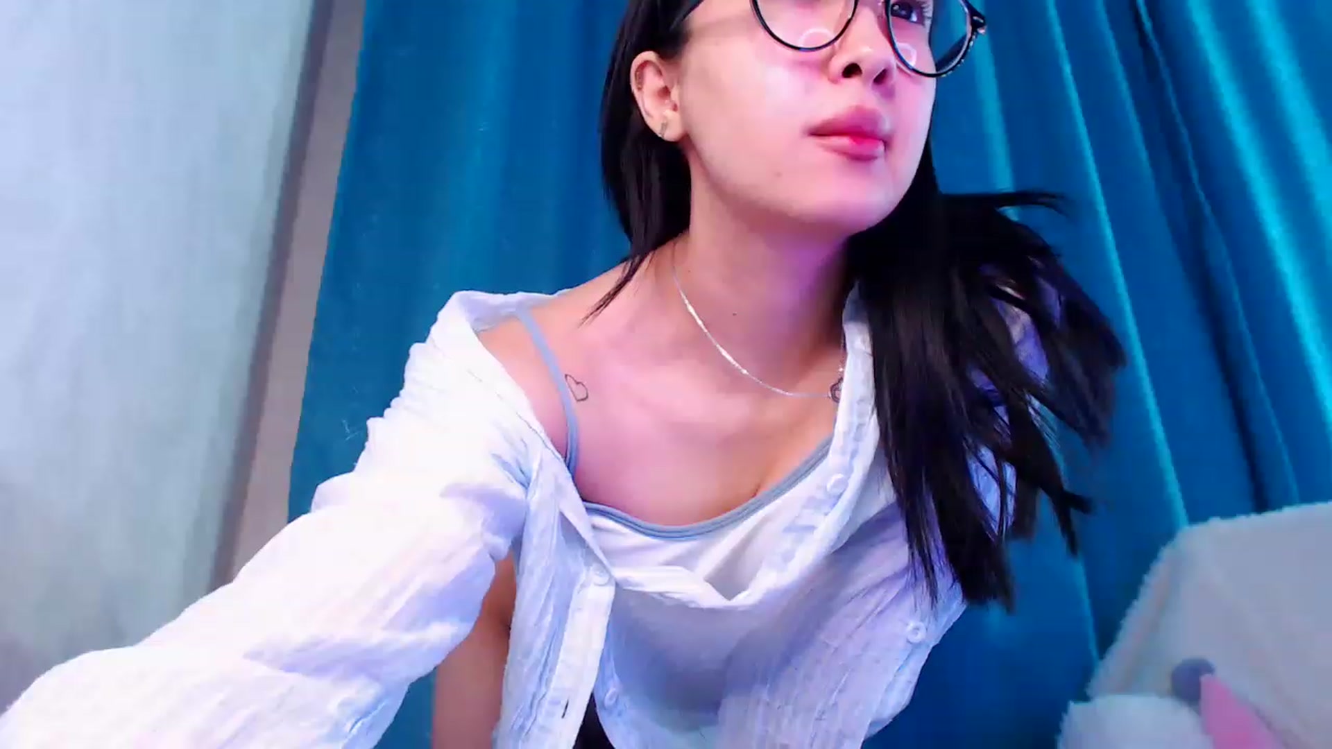 Gallery image thumbnail from ViktorrySweet's myfreecams stream on, 01/04/2023, 14:21 image 10 of 20