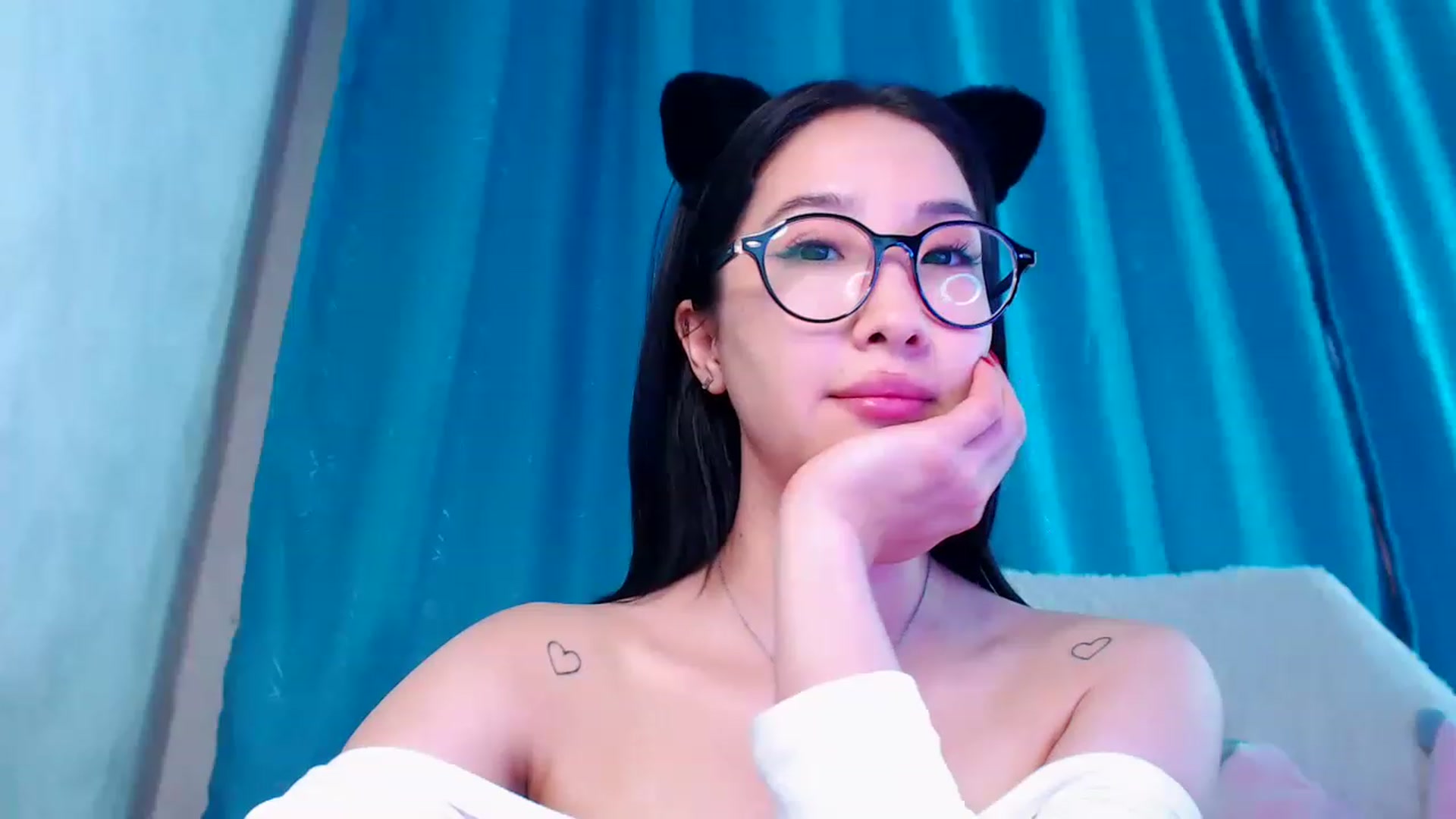 Gallery image thumbnail from ViktorrySweet's myfreecams stream on, 01/05/2023, 05:57 image 20 of 20