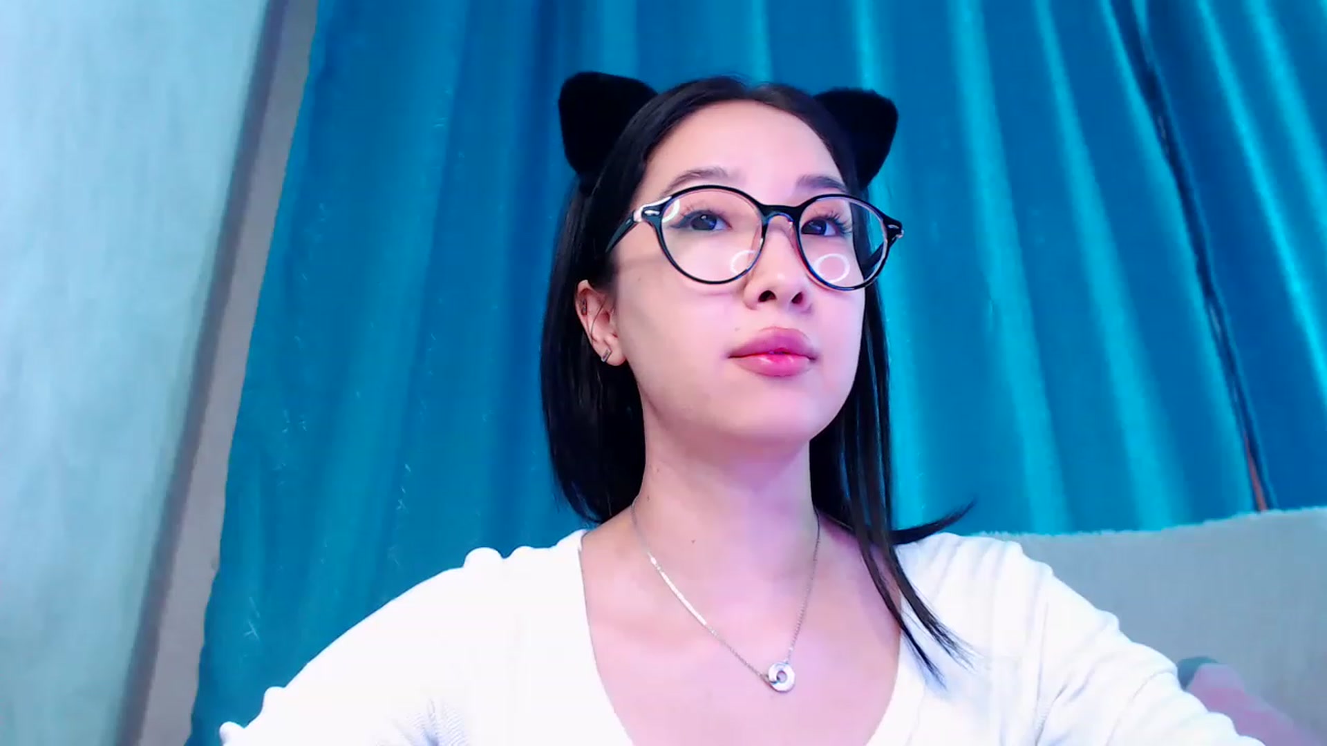 Gallery image thumbnail from ViktorrySweet's myfreecams stream on, 01/05/2023, 05:57 image 9 of 20