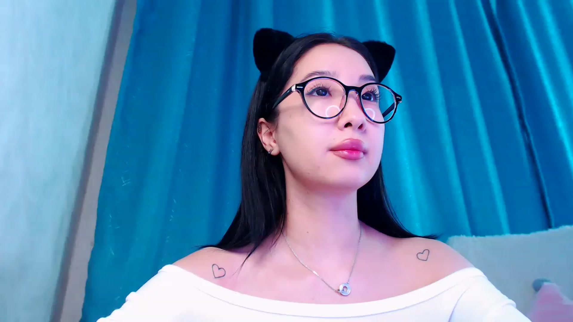 Gallery image thumbnail from ViktorrySweet's myfreecams stream on, 01/05/2023, 05:57 image 1 of 20