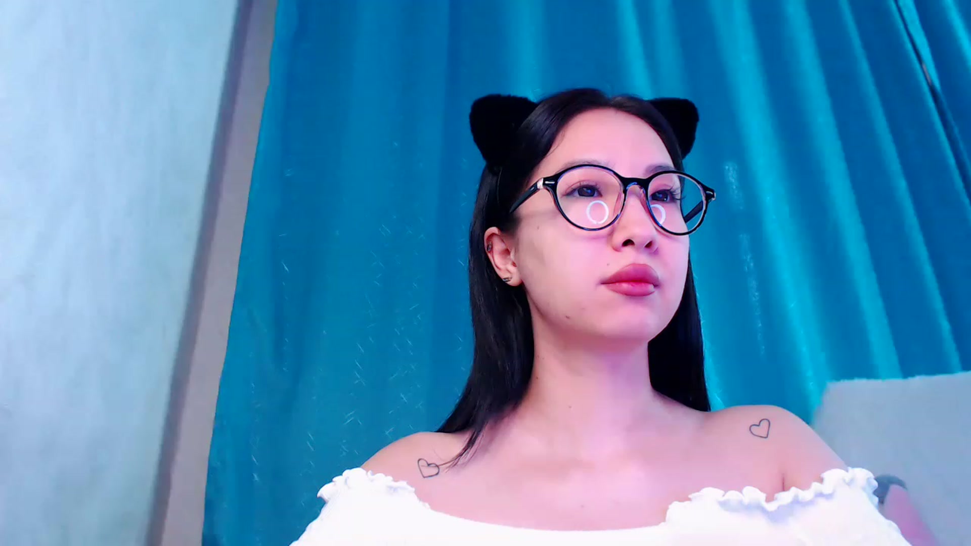 Gallery image thumbnail from ViktorrySweet's myfreecams stream on, 01/06/2023, 05:00 image 1 of 20