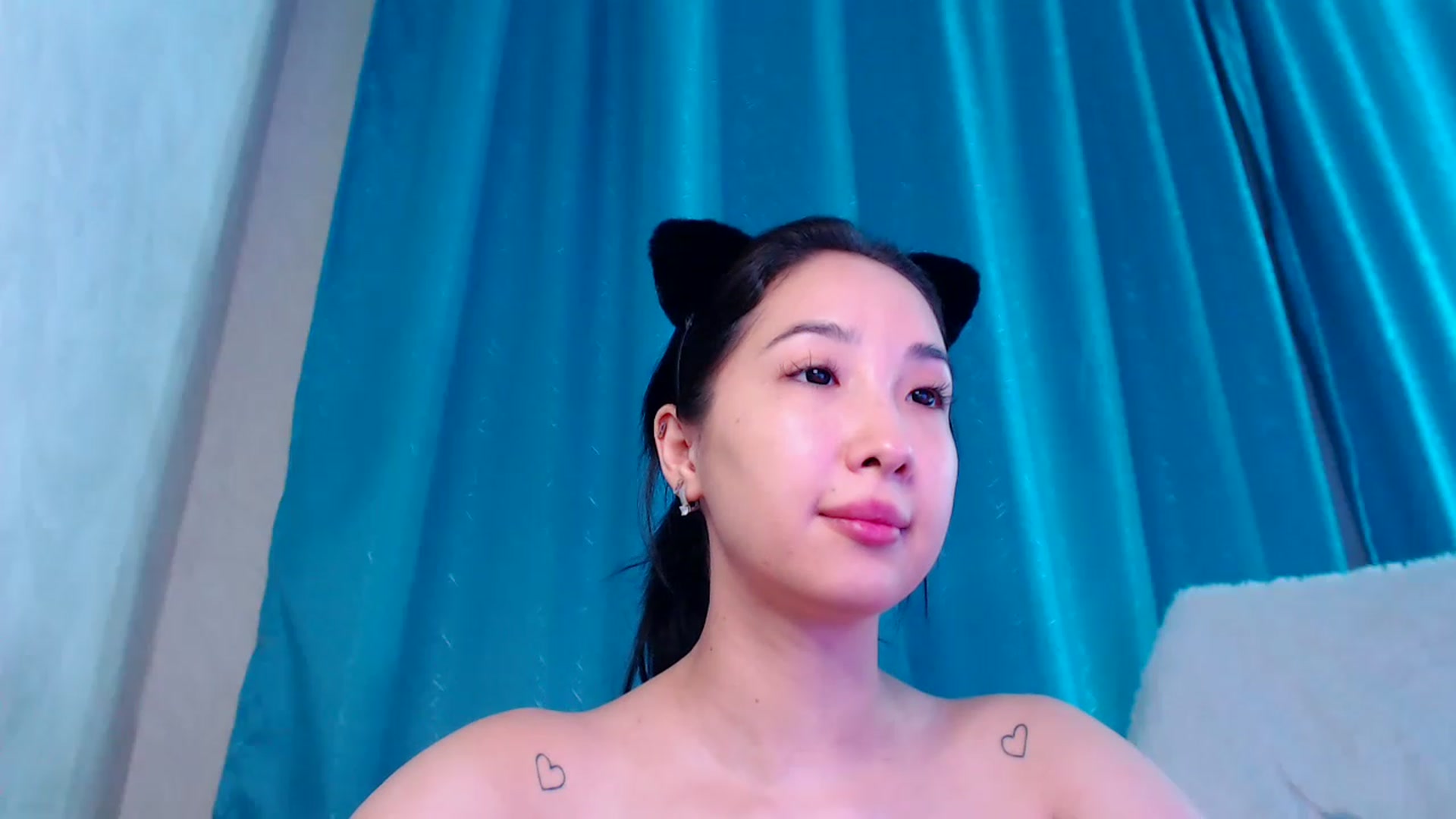 Gallery image thumbnail from ViktorrySweet's myfreecams stream on, 01/07/2023, 17:24 image 18 of 20