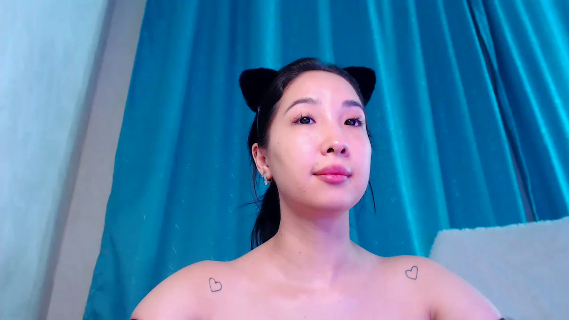 Gallery image thumbnail from ViktorrySweet's myfreecams stream on, 01/07/2023, 17:24 image 14 of 20
