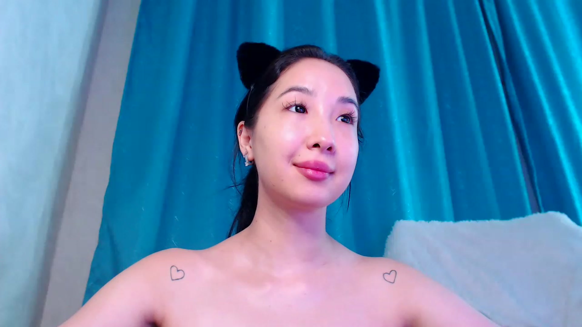 Gallery image thumbnail from ViktorrySweet's myfreecams stream on, 01/07/2023, 17:24 image 5 of 20