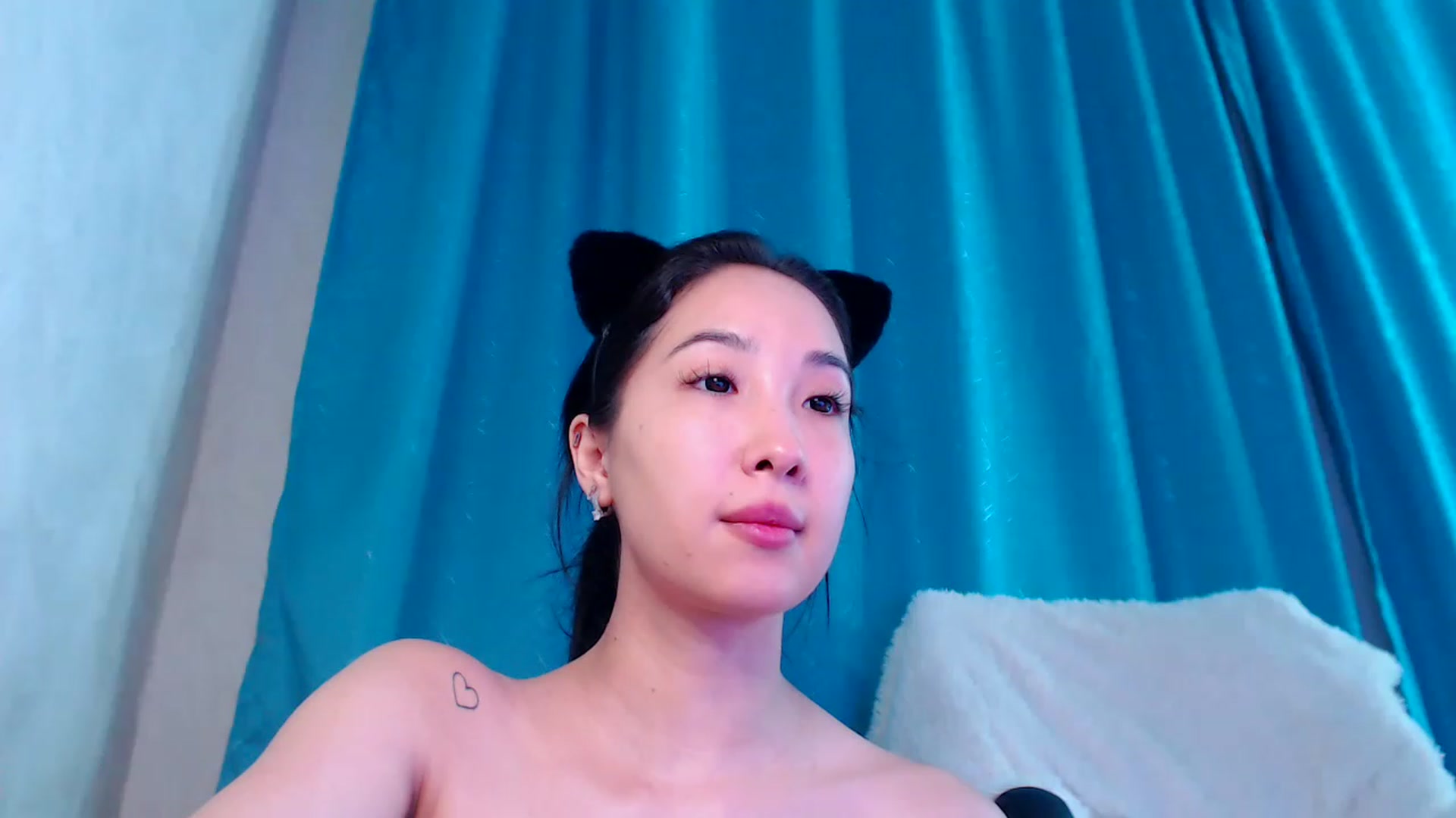 Gallery image thumbnail from ViktorrySweet's myfreecams stream on, 01/07/2023, 17:41 image 10 of 20