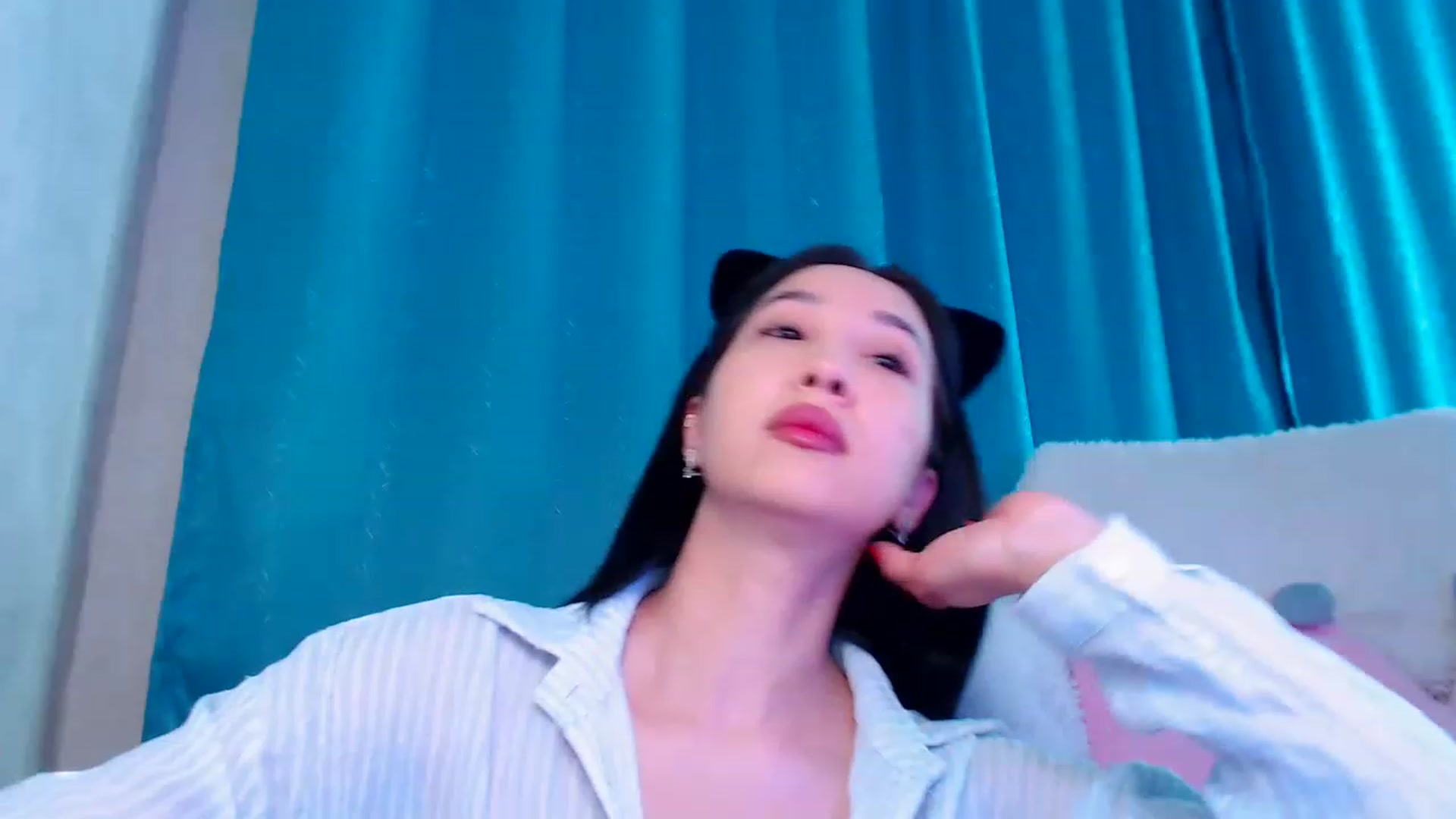 Gallery image thumbnail from ViktorrySweet's myfreecams stream on, 01/08/2023, 16:25 image 2 of 20