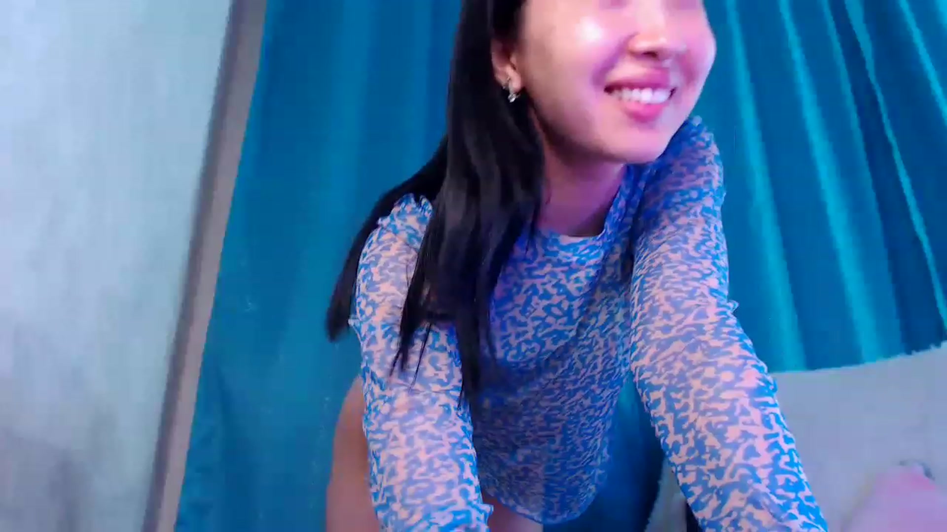 Gallery image thumbnail from ViktorrySweet's myfreecams stream on, 01/09/2023, 07:45 image 13 of 20
