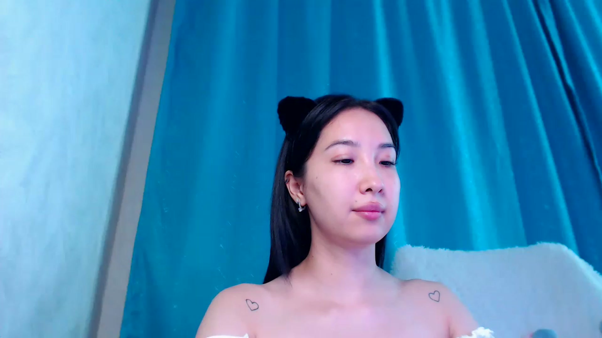 Gallery image thumbnail from ViktorrySweet's myfreecams stream on, 01/09/2023, 14:20 image 17 of 20