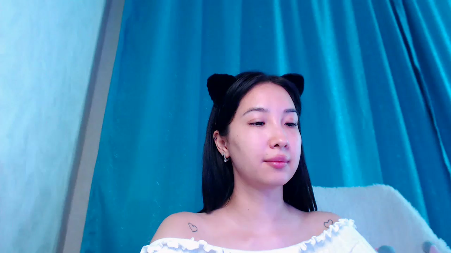 Gallery image thumbnail from ViktorrySweet's myfreecams stream on, 01/09/2023, 14:20 image 19 of 20