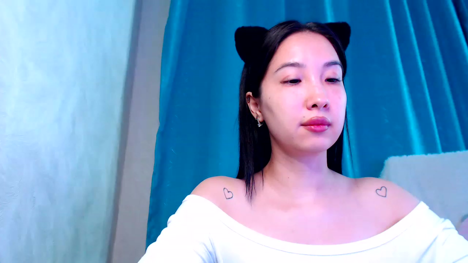Gallery image thumbnail from ViktorrySweet's myfreecams stream on, 01/12/2023, 14:21 image 16 of 20