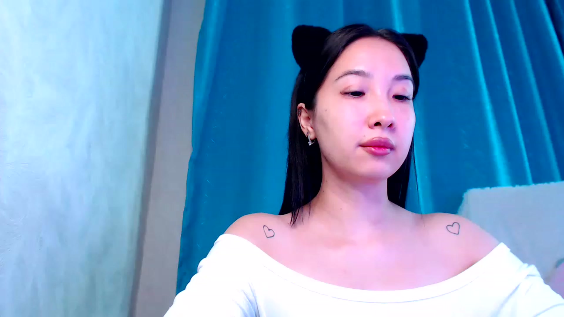 Gallery image thumbnail from ViktorrySweet's myfreecams stream on, 01/12/2023, 14:21 image 14 of 20