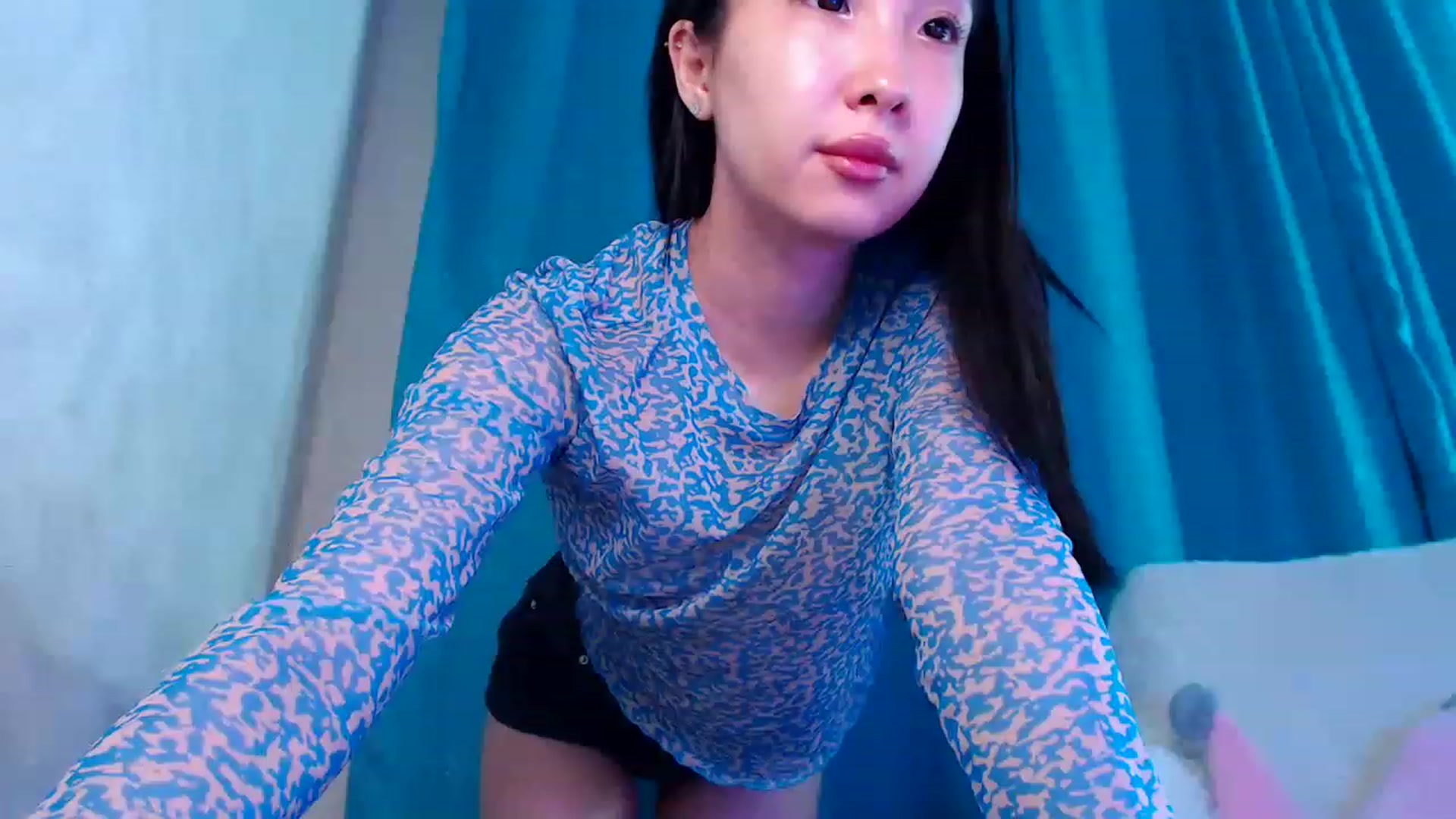 Gallery image thumbnail from ViktorrySweet's myfreecams stream on, 01/15/2023, 13:12 image 13 of 20