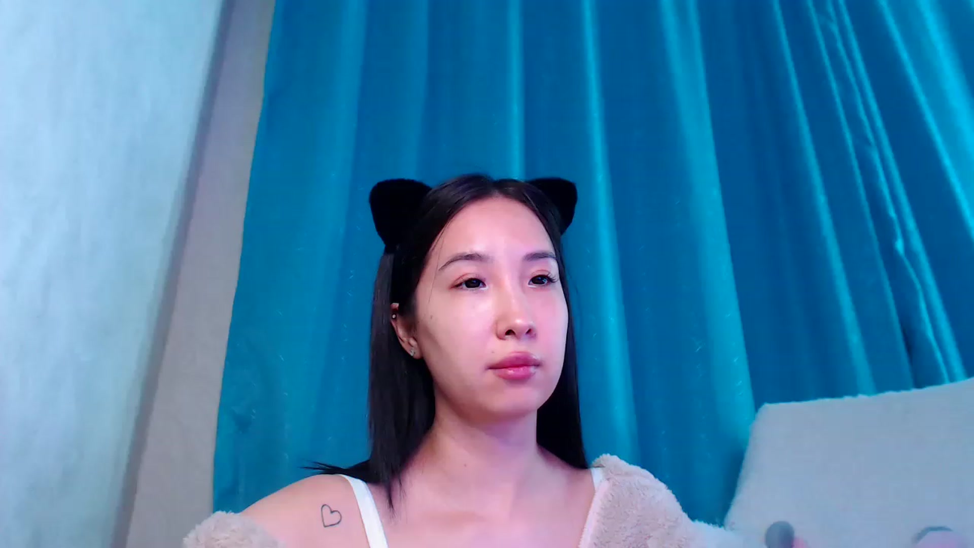 Gallery image thumbnail from ViktorrySweet's myfreecams stream on, 01/15/2023, 14:49 image 17 of 20