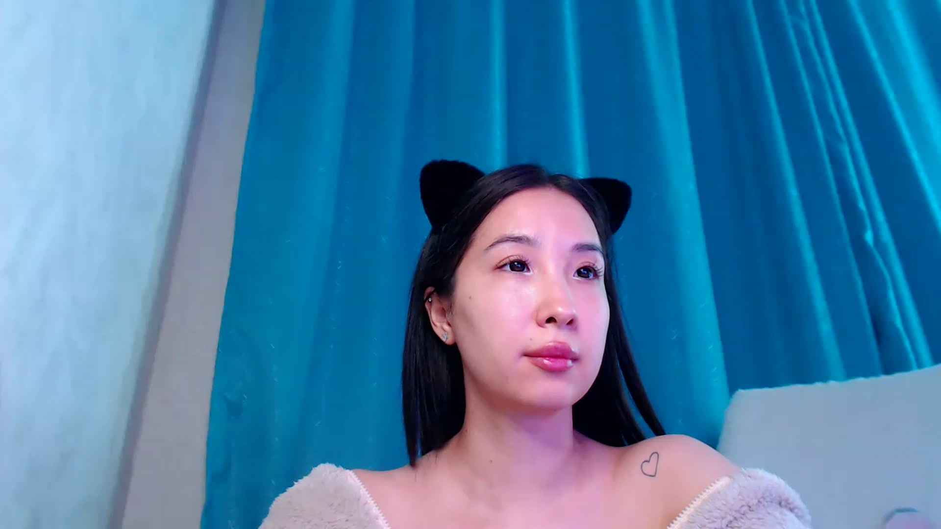 Gallery image thumbnail from ViktorrySweet's myfreecams stream on, 01/15/2023, 14:49 image 20 of 20