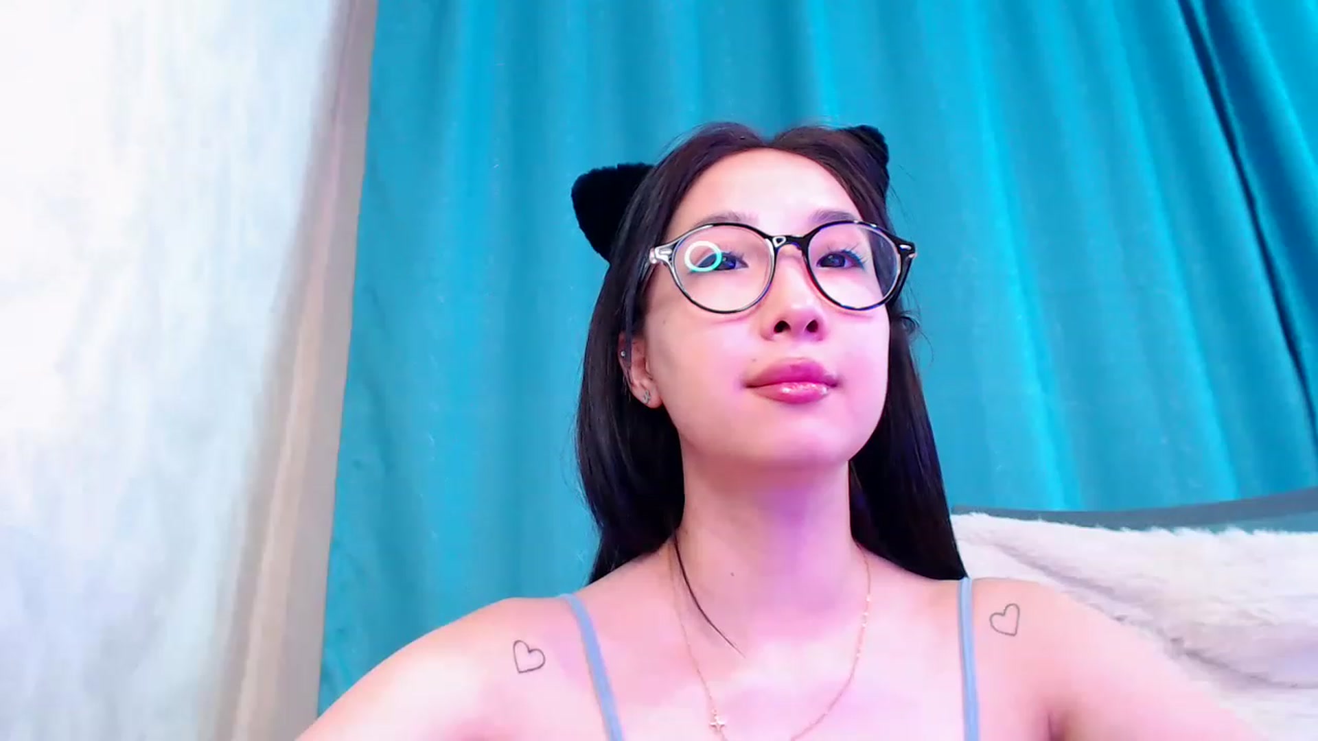 Gallery image thumbnail from ViktorrySweet's myfreecams stream on, 01/18/2023, 16:40 image 18 of 20