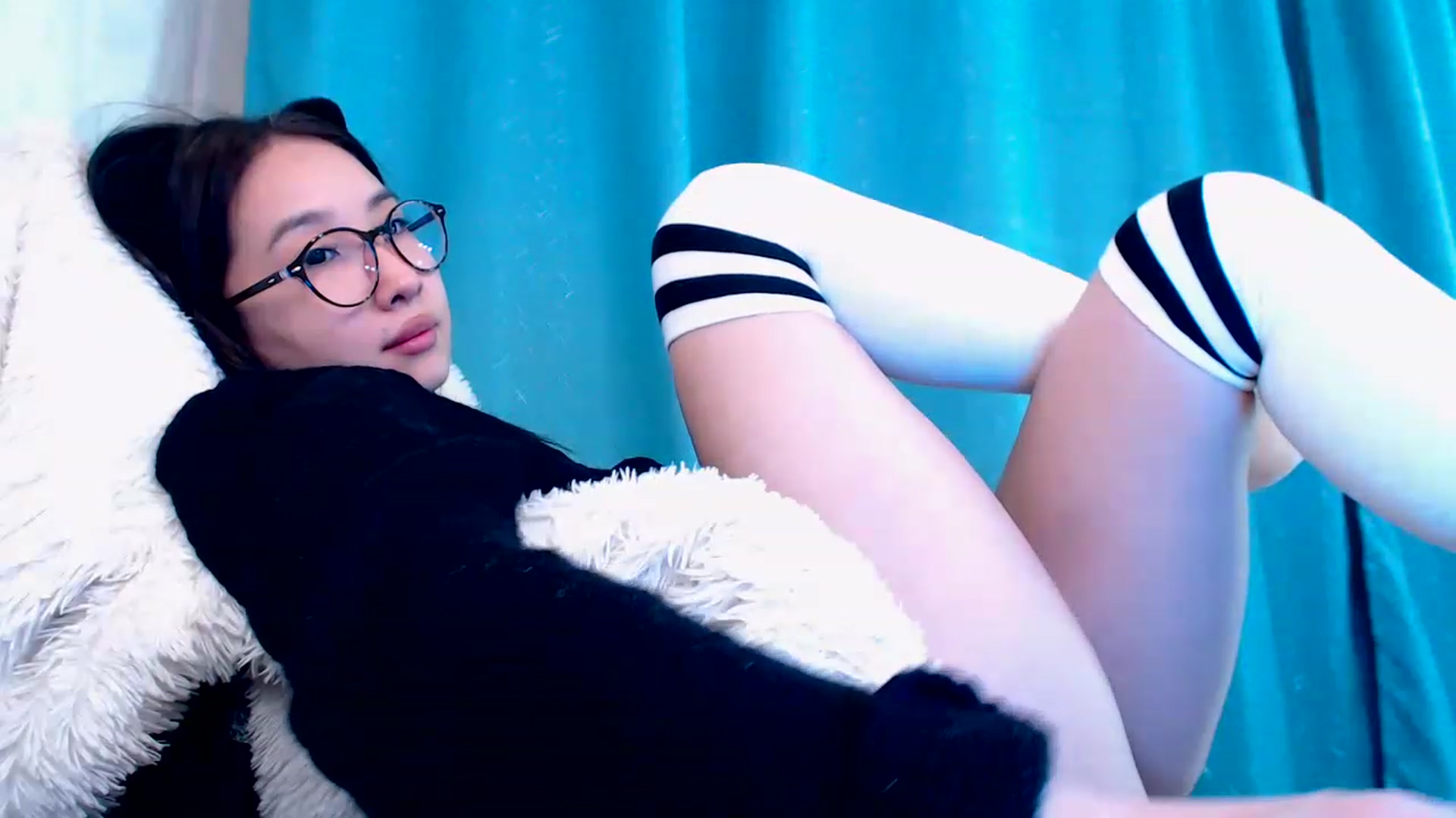 Gallery image thumbnail from ViktorrySweet's myfreecams stream on, 01/19/2023, 18:02 image 17 of 20