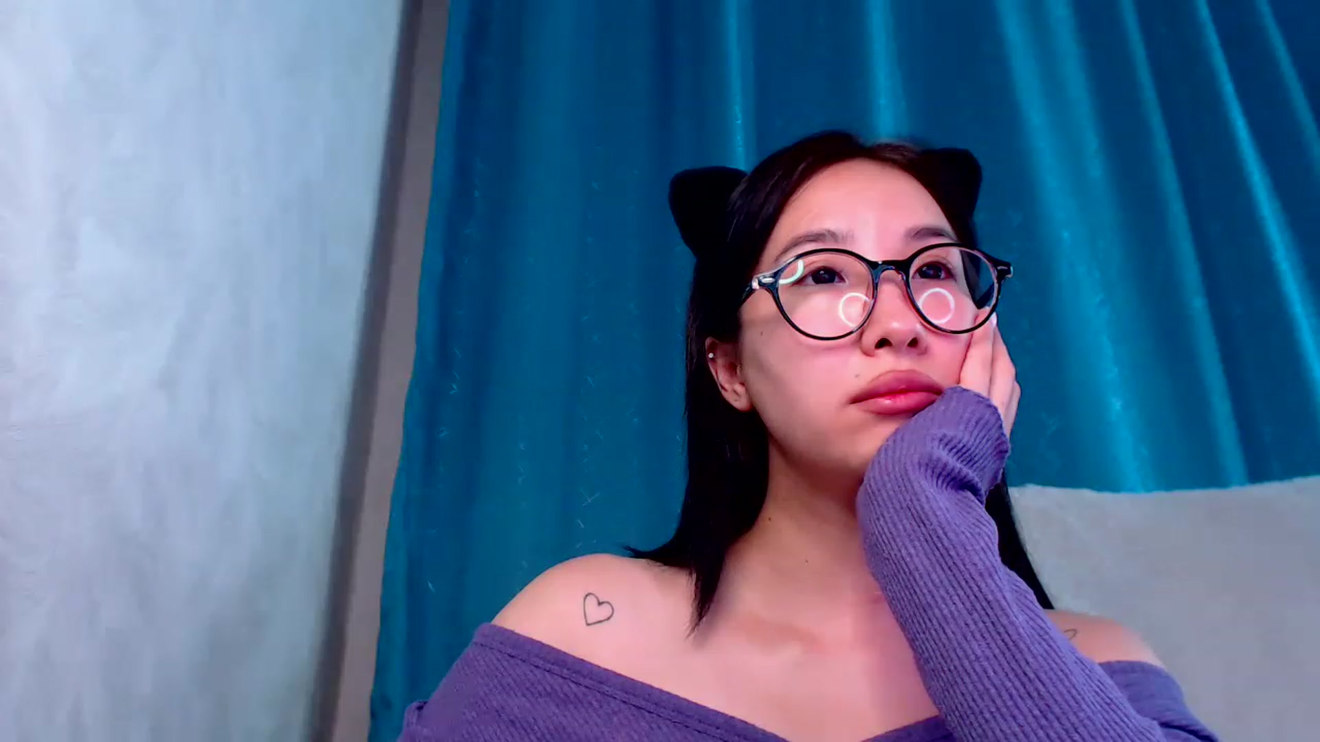 Gallery image thumbnail from ViktorrySweet's myfreecams stream on, 01/26/2023, 17:09 image 7 of 20