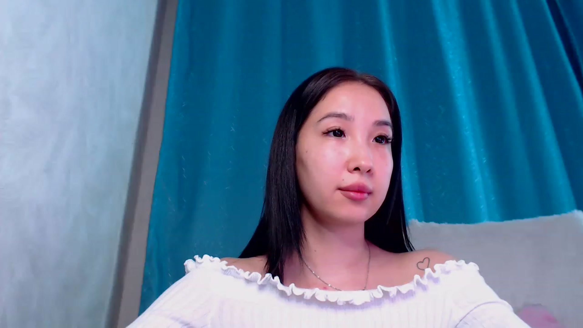 Gallery image thumbnail from ViktorrySweet's myfreecams stream on, 02/02/2023, 16:06 image 16 of 20