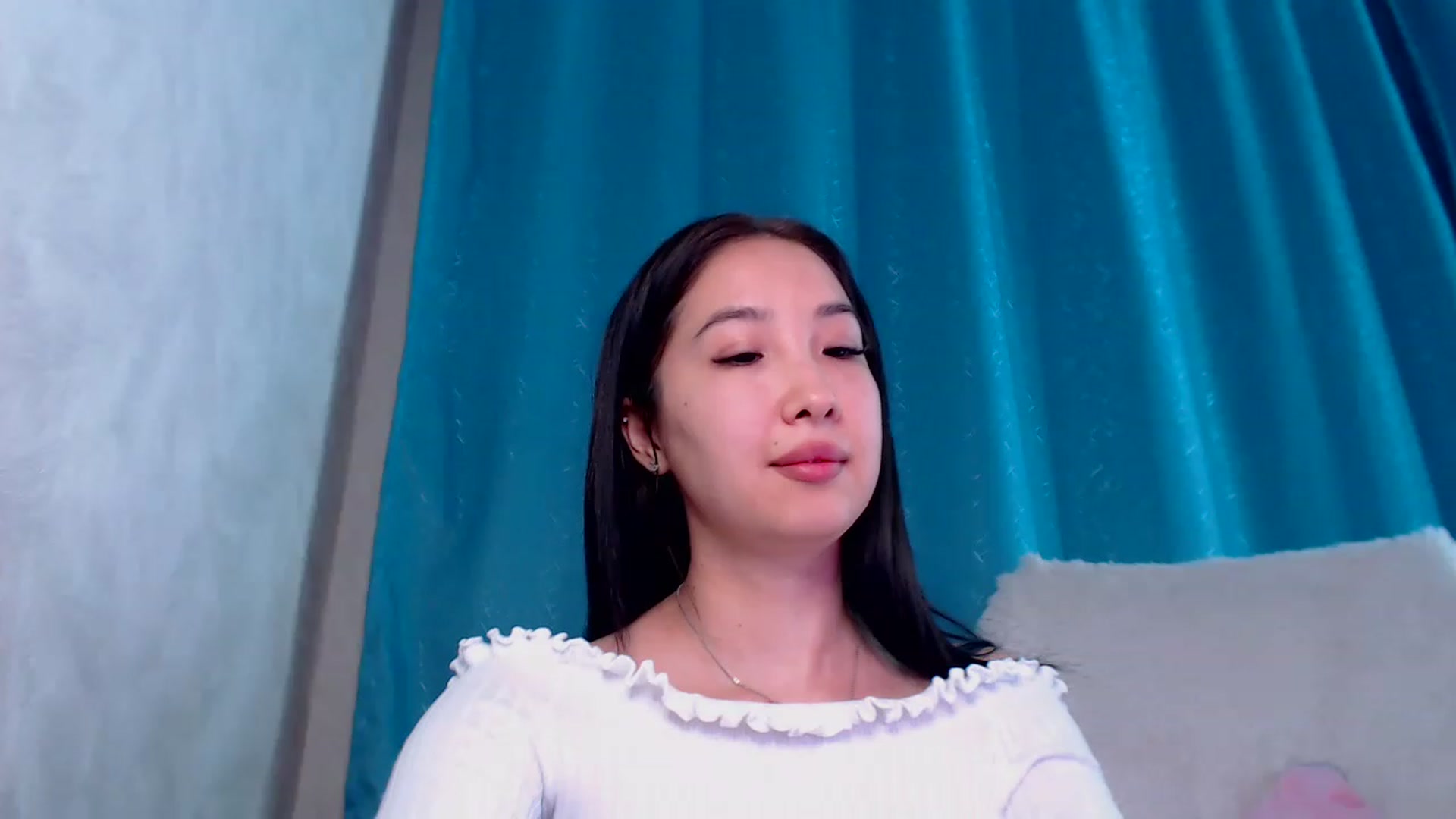 Gallery image thumbnail from ViktorrySweet's myfreecams stream on, 02/02/2023, 16:06 image 5 of 20