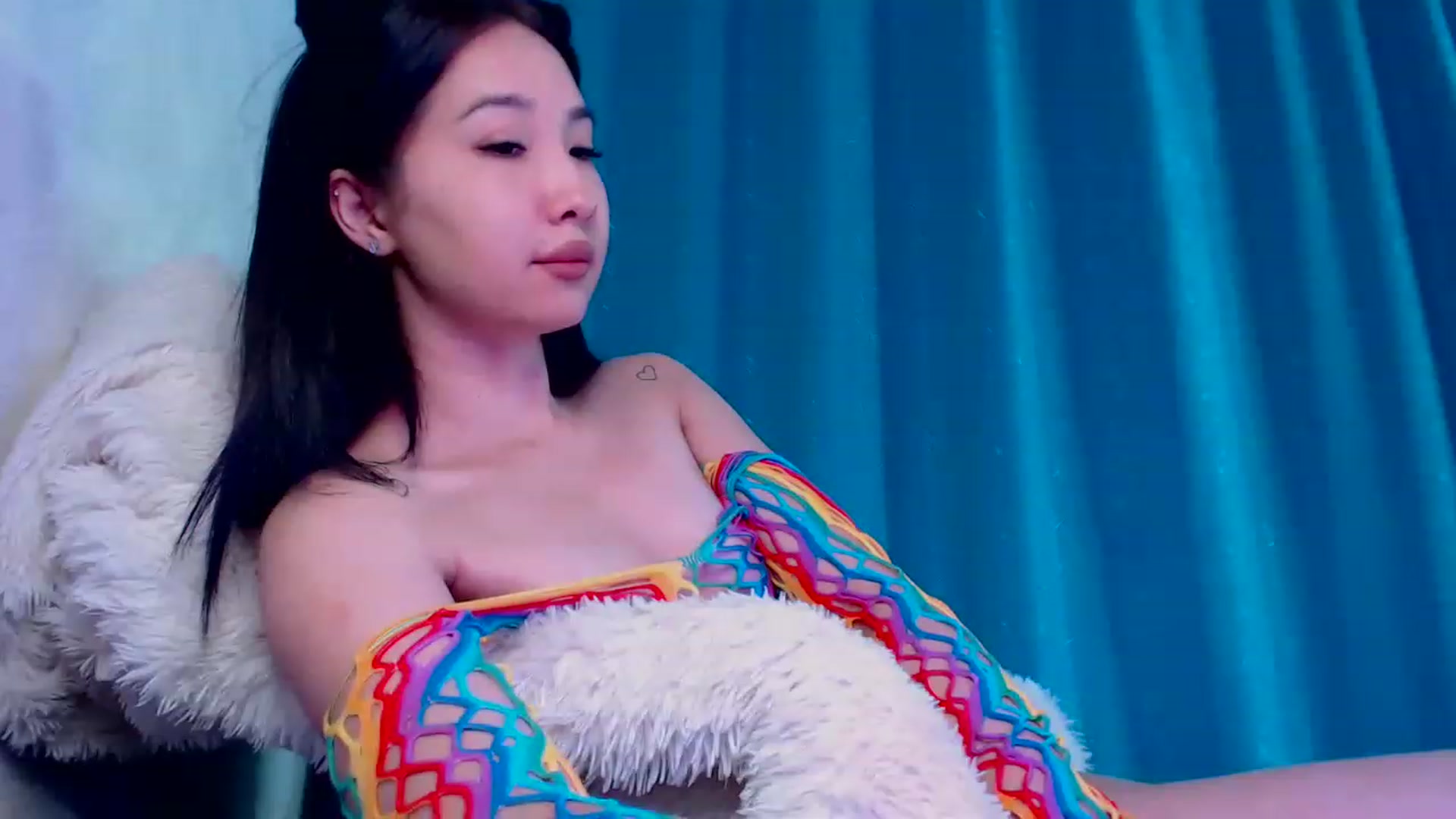 Gallery image thumbnail from ViktorrySweet's myfreecams stream on, 02/05/2023, 16:40 image 5 of 20